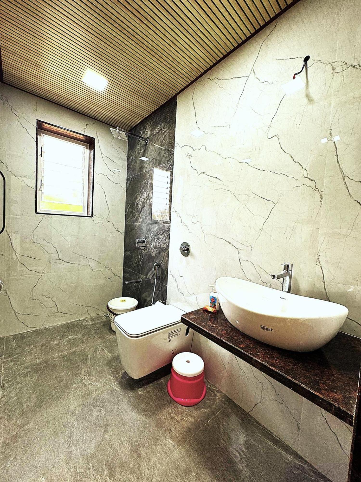 Vinayaka - Infinity Pool And Breathtaking Valley View Holiday home Panchgani