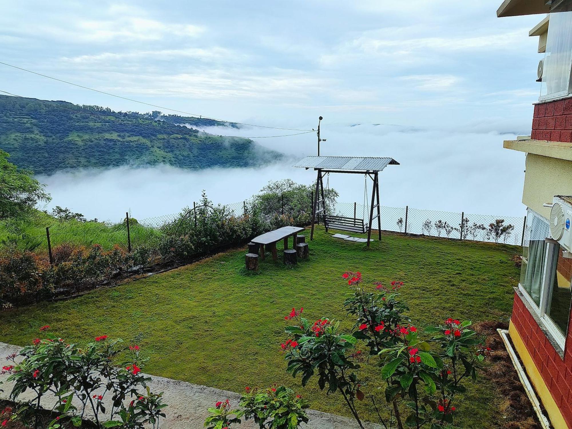 Vinayaka - Infinity Pool And Breathtaking Valley View Holiday home