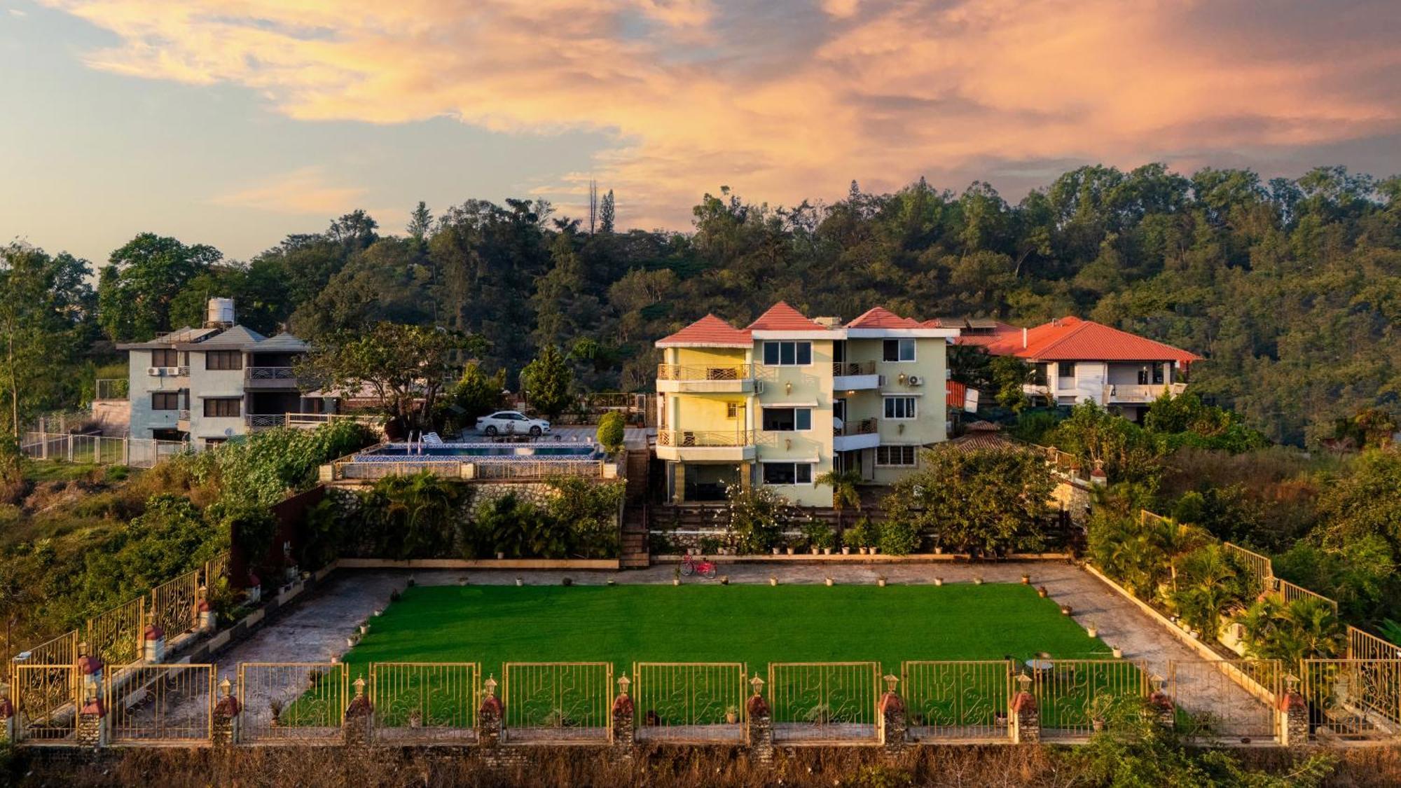 Villa The Edge By Hillstaytion