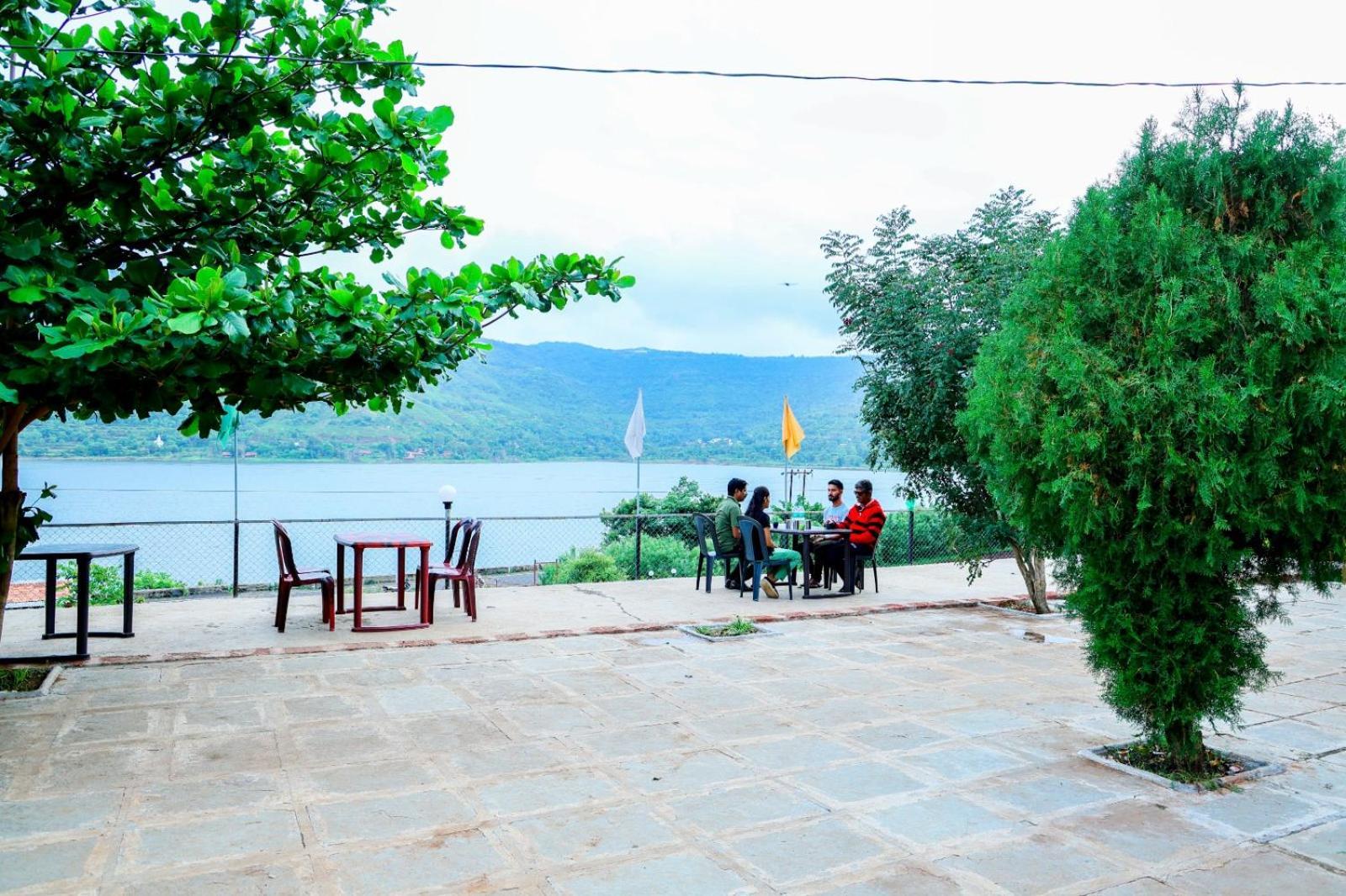 Resort Shivar Agro Tourism And Mahu Dam
