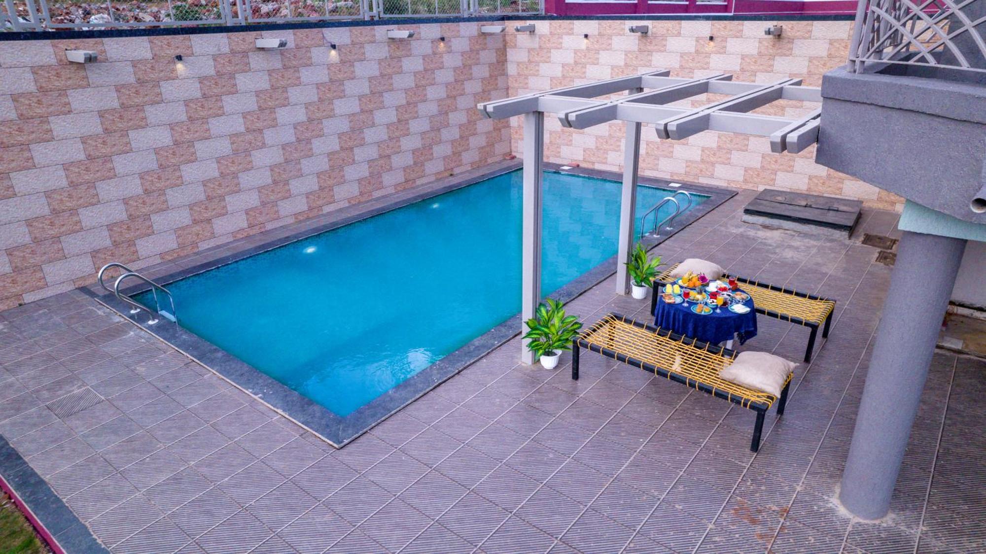 Villa Magnum Villa *