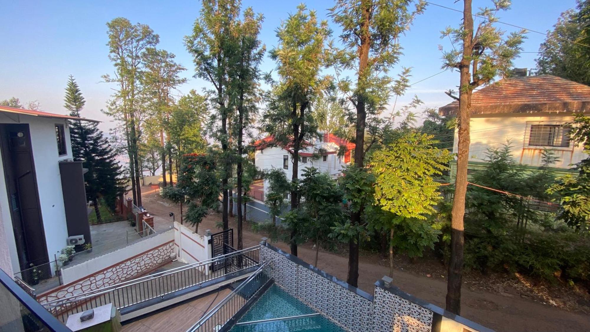 S & S Mahabaleshwar Villa *