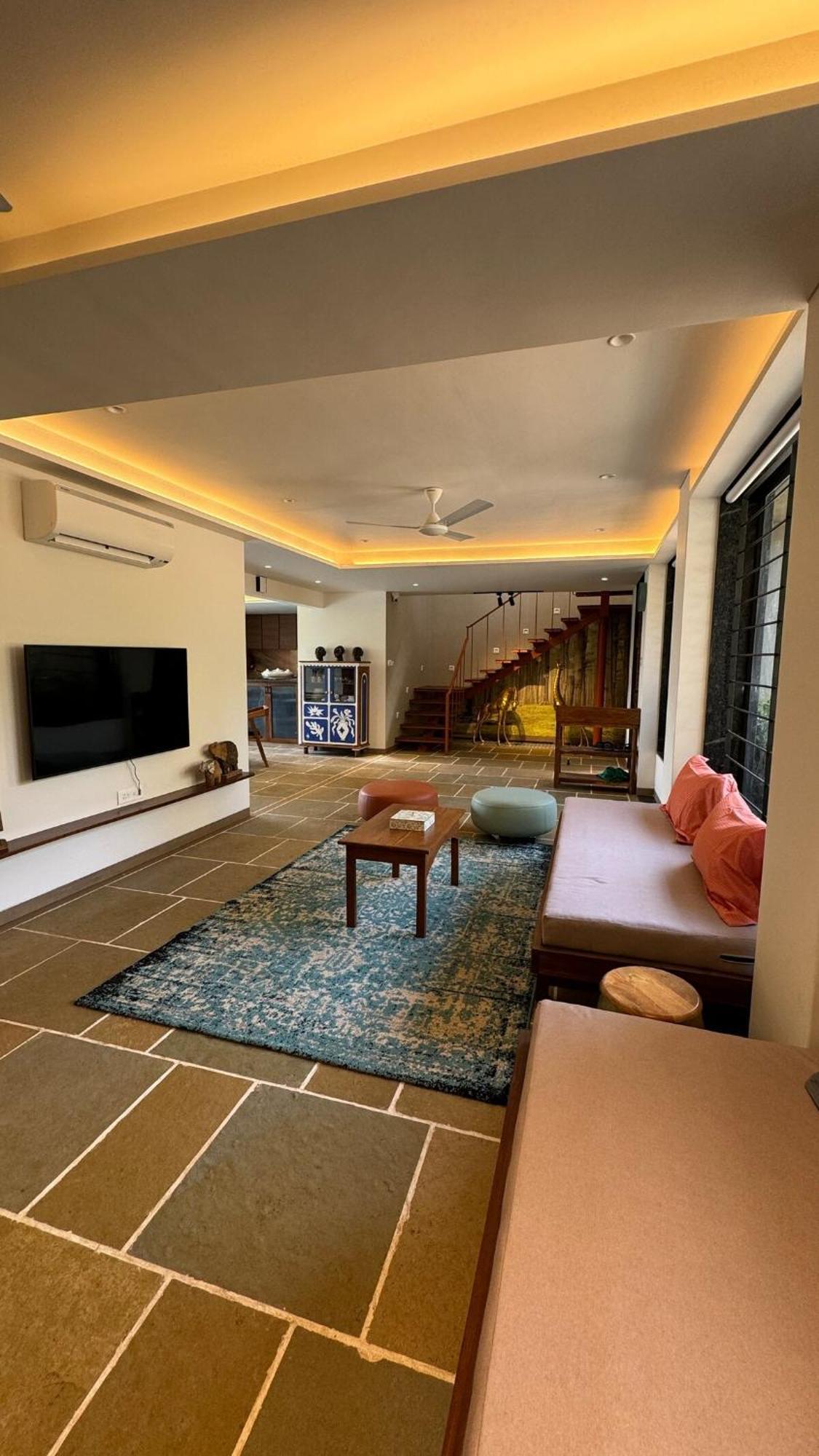Gypsy Abode Pool Villa Panchgani