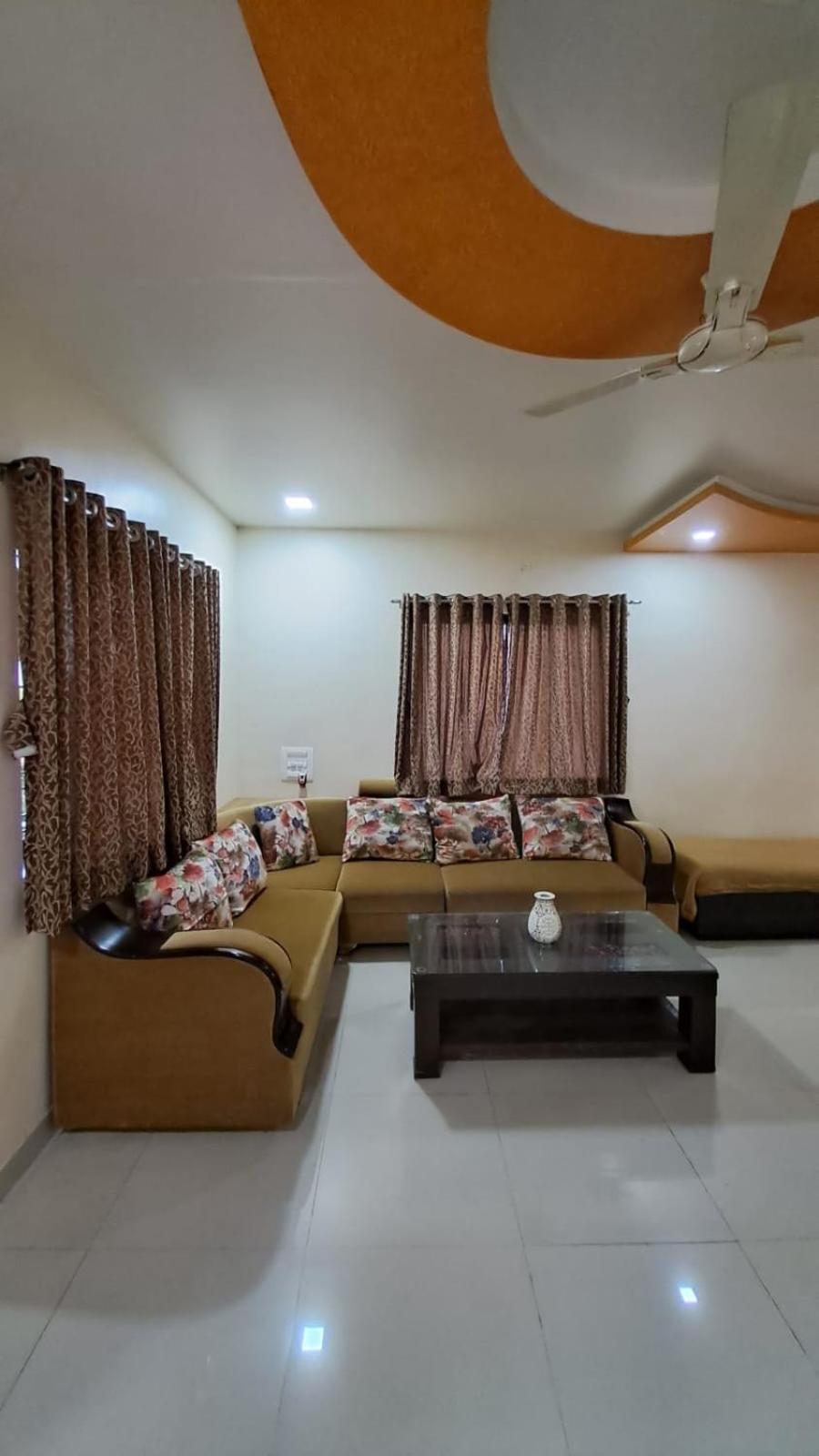 Adinath Hotel *