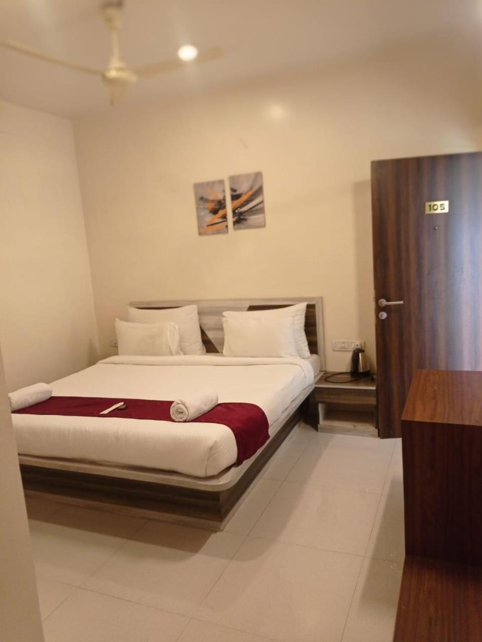 Trattino * Panchgani