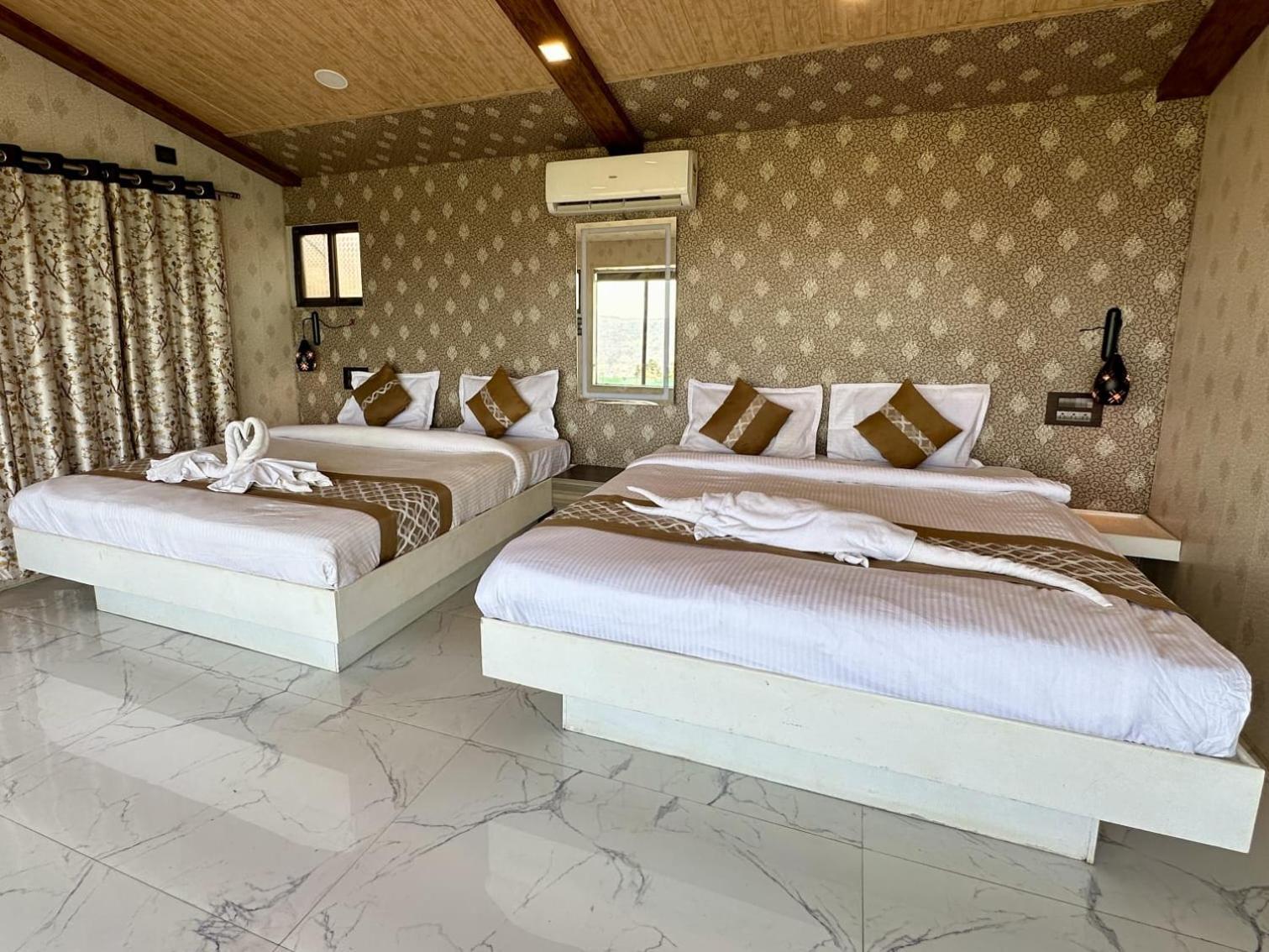 Hollywood Palace 3*