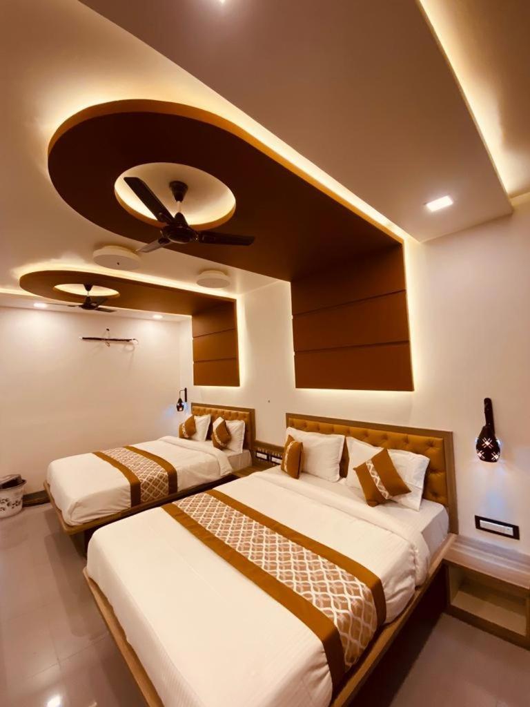 Hollywood Palace Panchgani