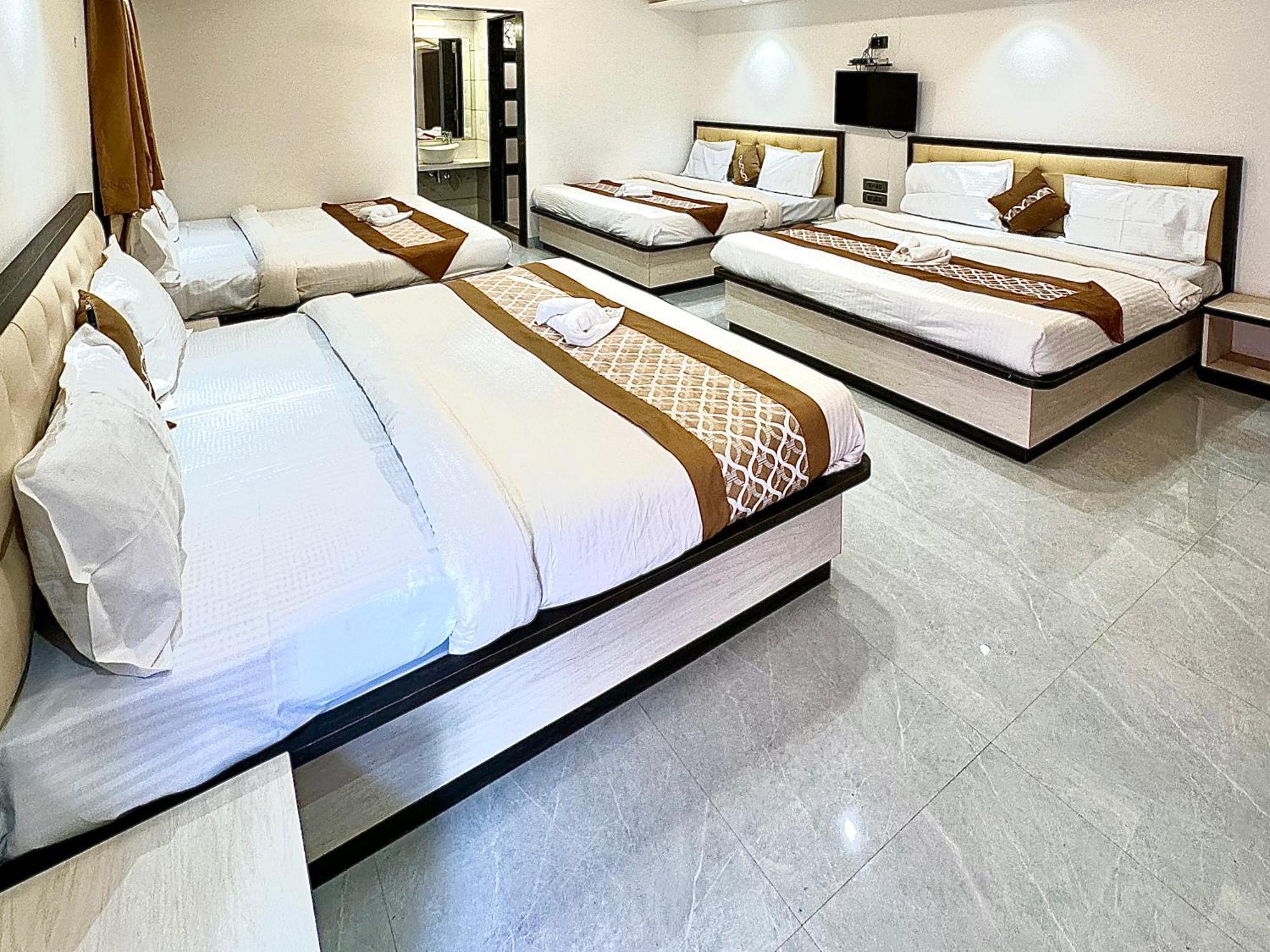 Hotel Hollywood Palace