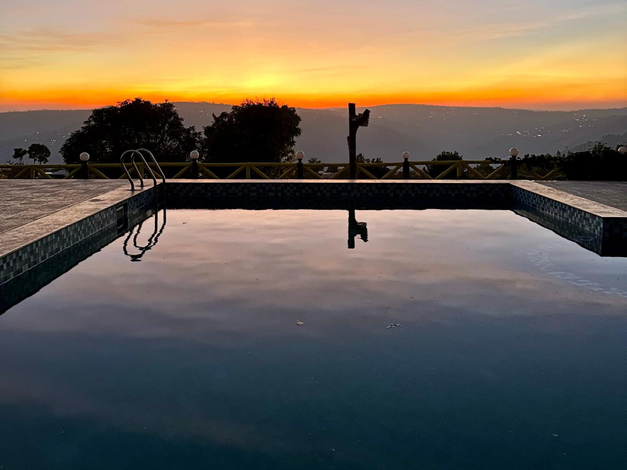 Hollywood Palace 3* Panchgani