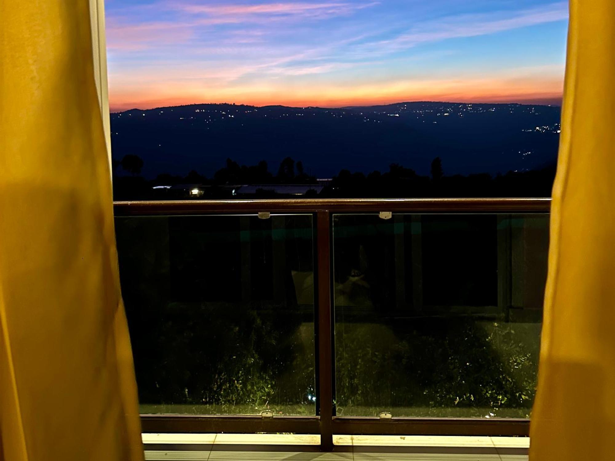Hollywood Palace Hotel 3*