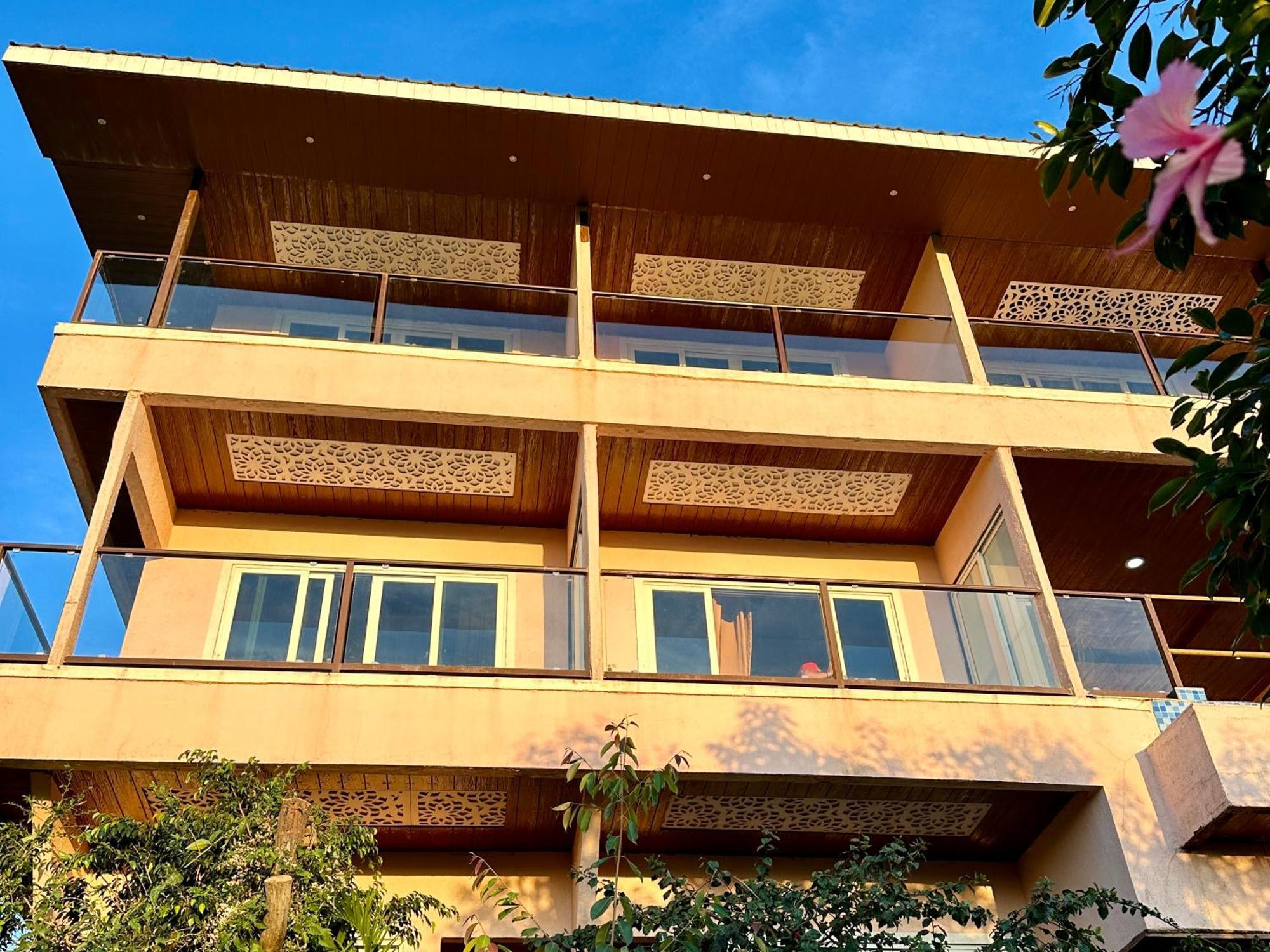 Hollywood Palace 3* Panchgani