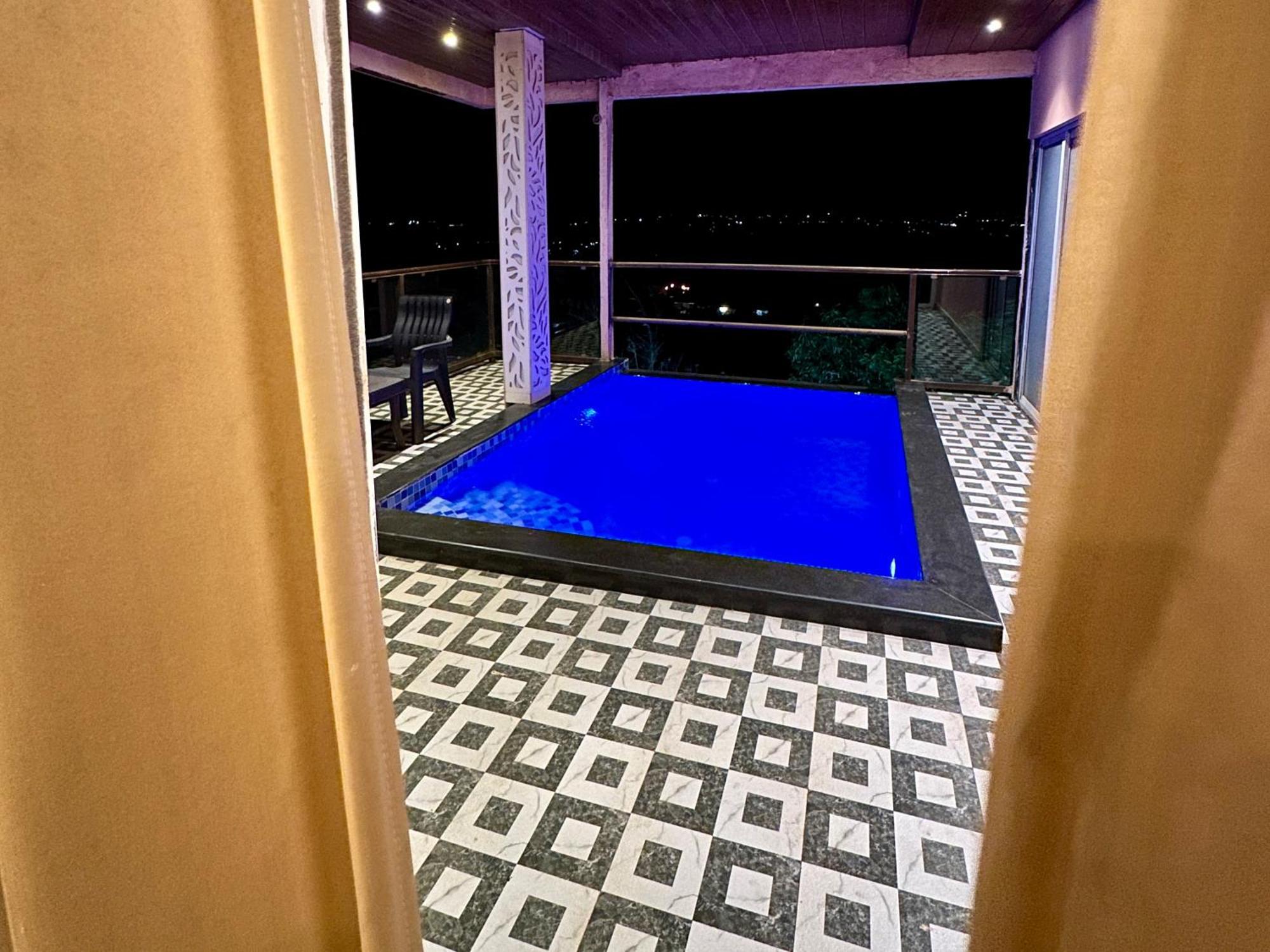 Hollywood Palace Hotel Panchgani