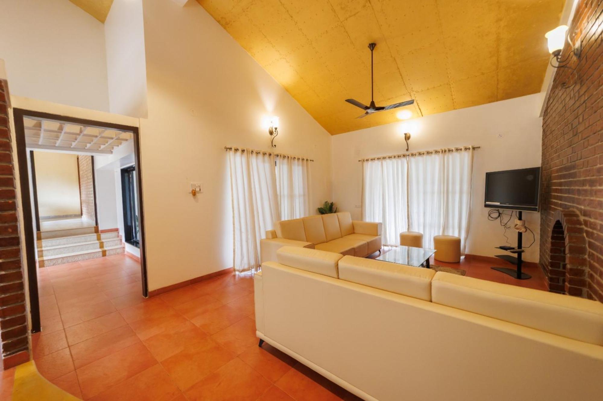 Mdk Farms Hotel