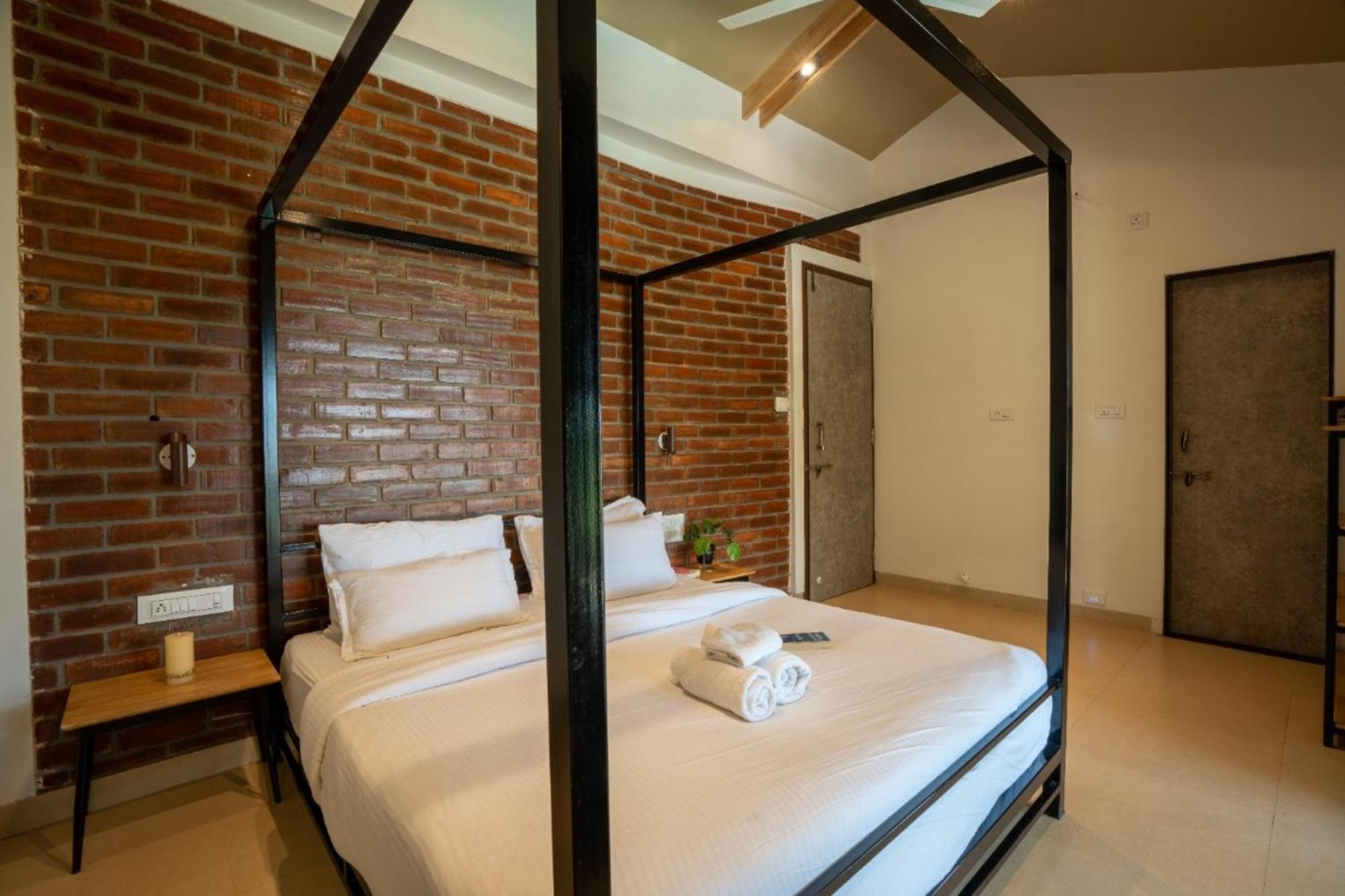 Hotel Mdk Farms 3*