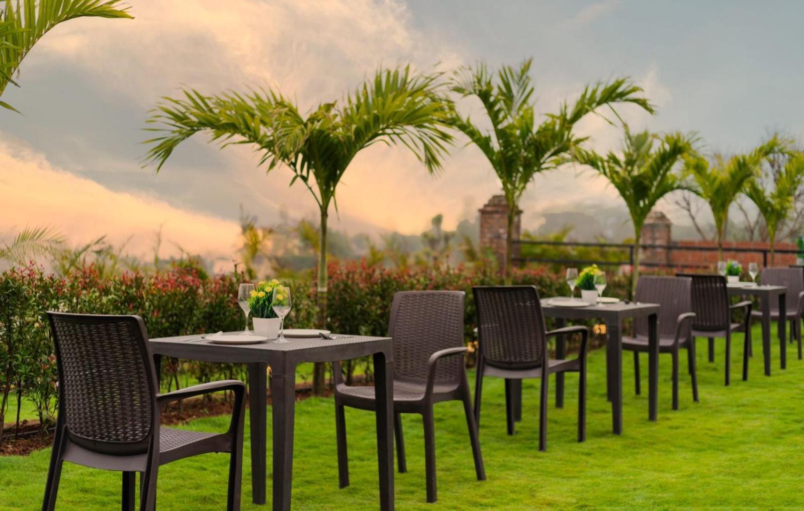Holiday home Shivanya Palace- A Purple Mansion 7bhk Panchgani