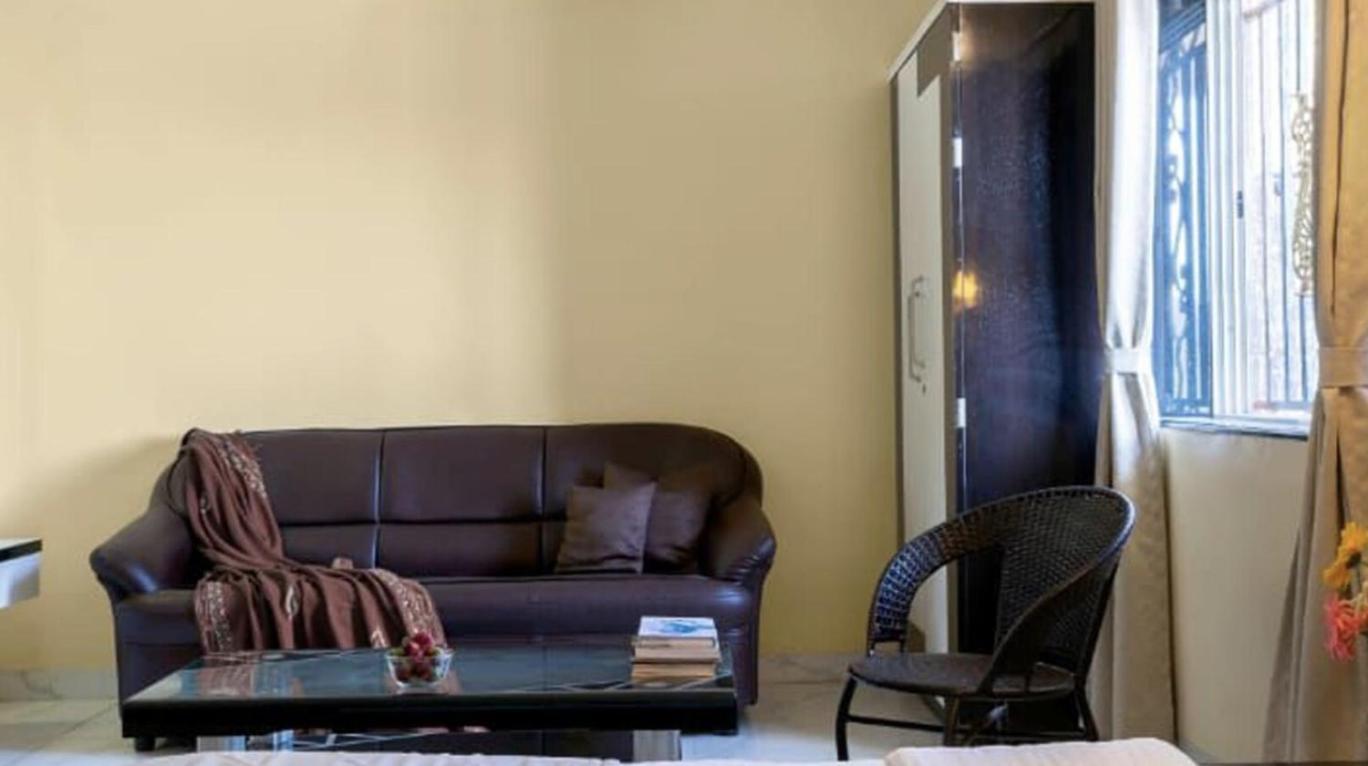 Shivanya Palace- A Purple Mansion 7bhk Holiday home Panchgani