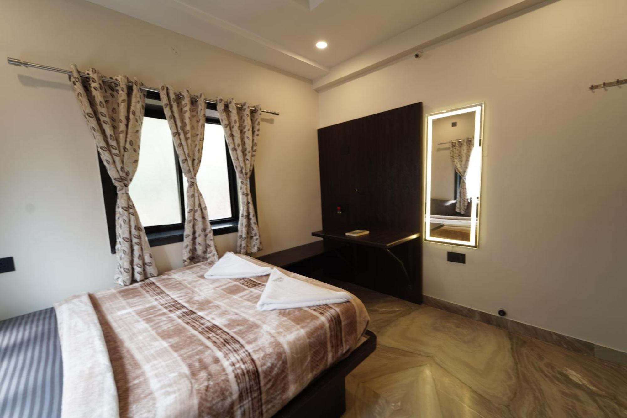 Village Hotel 3*