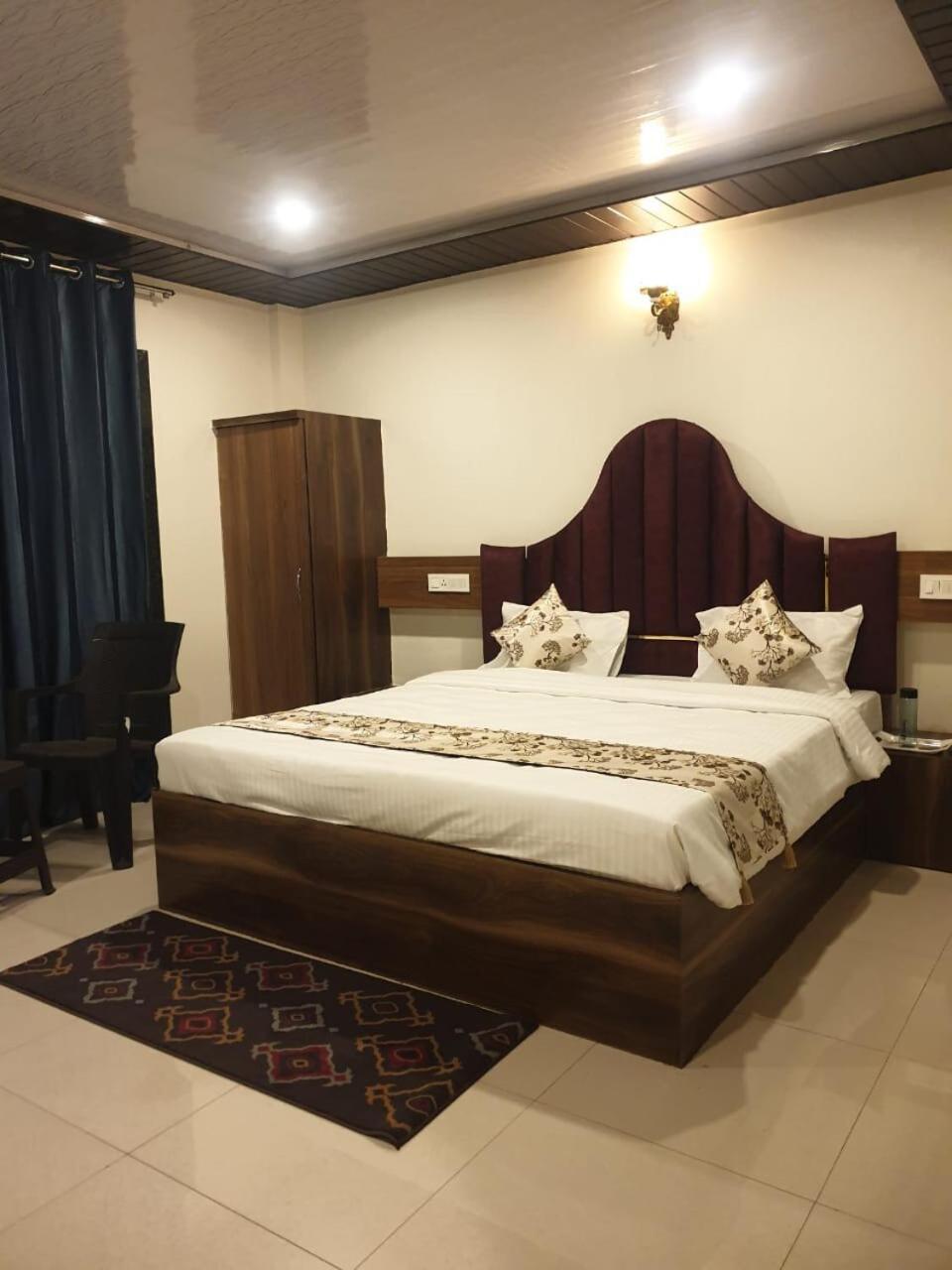 Triveni Horizon 4 Bedroom * Panchgani