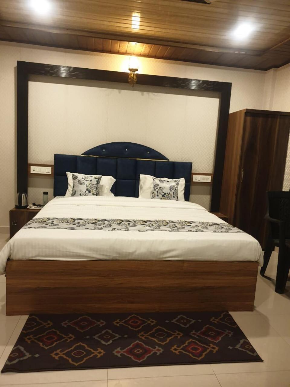 Triveni Horizon 4 Bedroom