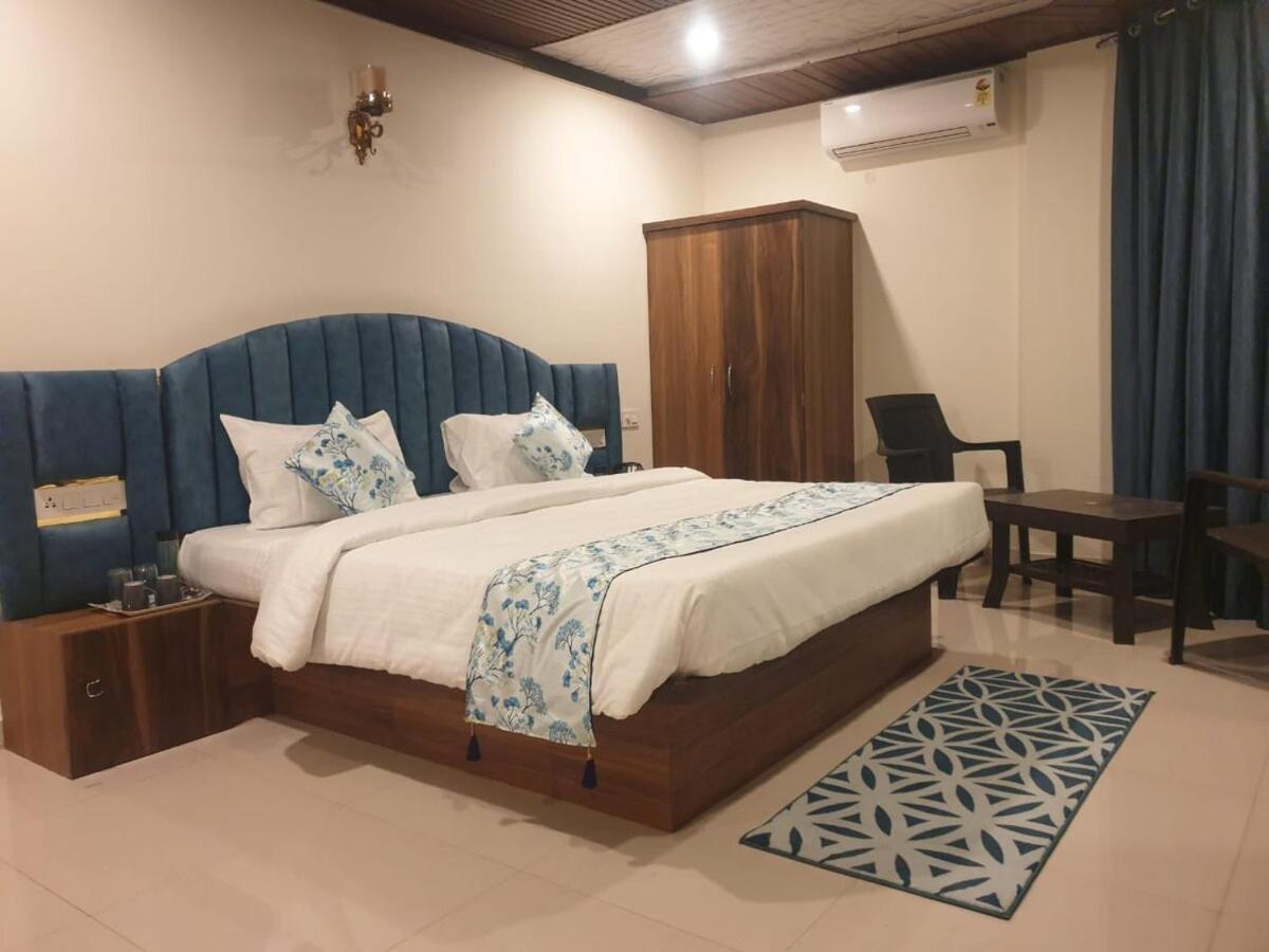 Triveni Horizon 4 Bedroom Villa