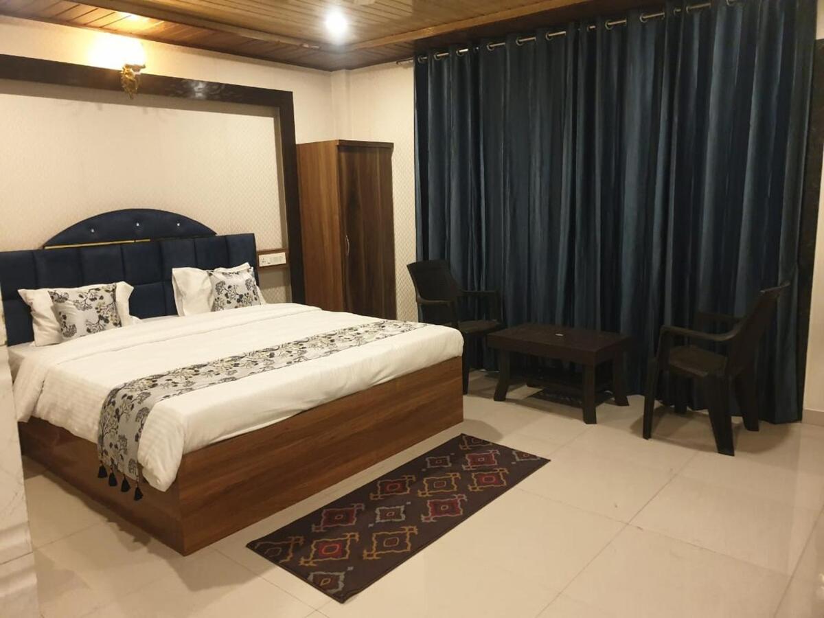 Triveni Horizon 4 Bedroom Villa