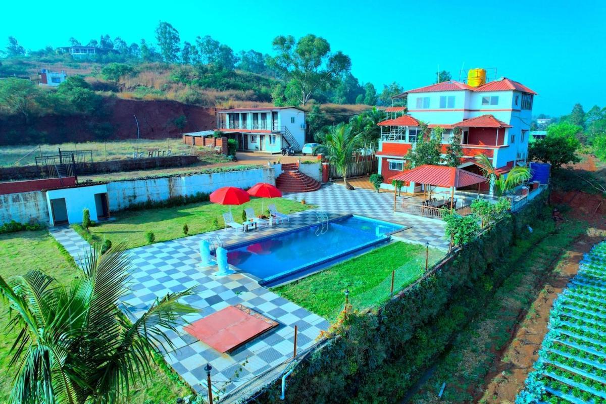 Triveni 4 Bhk Gravity Villa