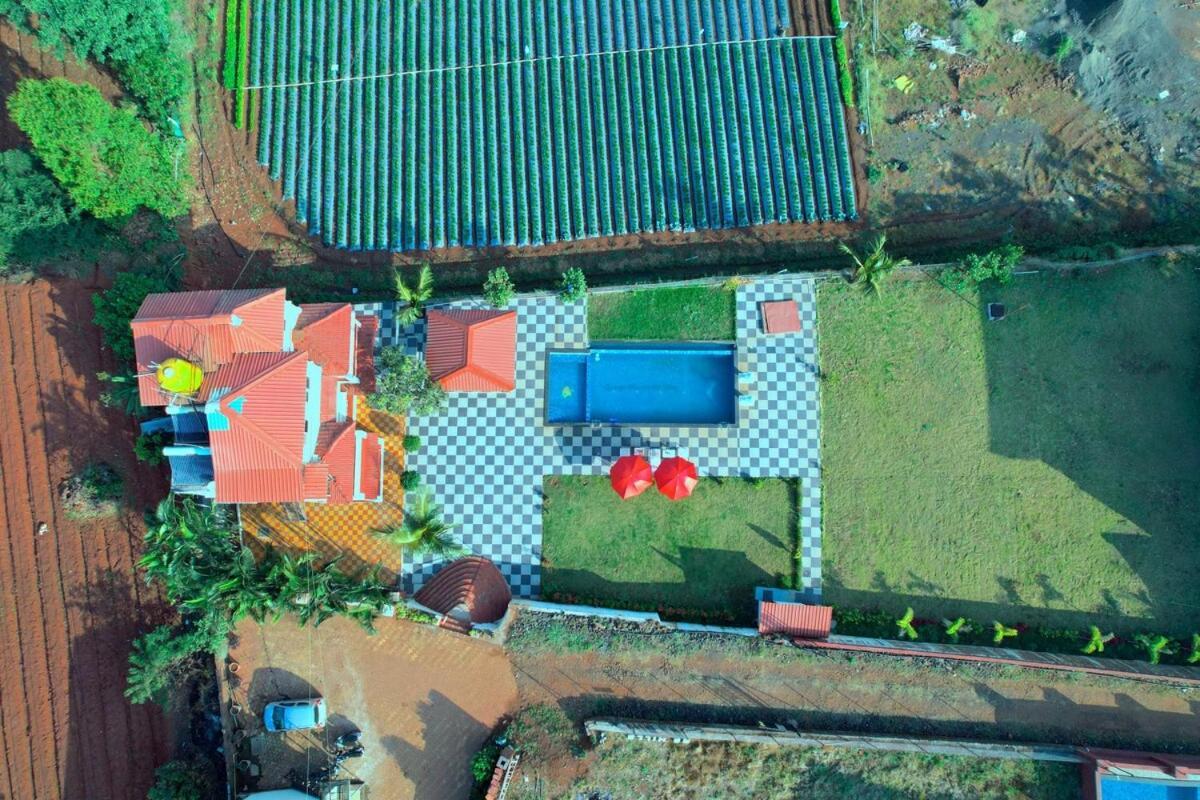 Triveni 4 Bhk Gravity