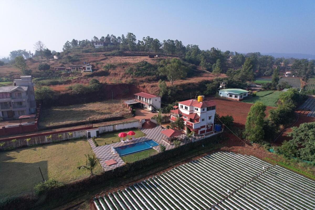 Triveni 4 Bhk Gravity Villa