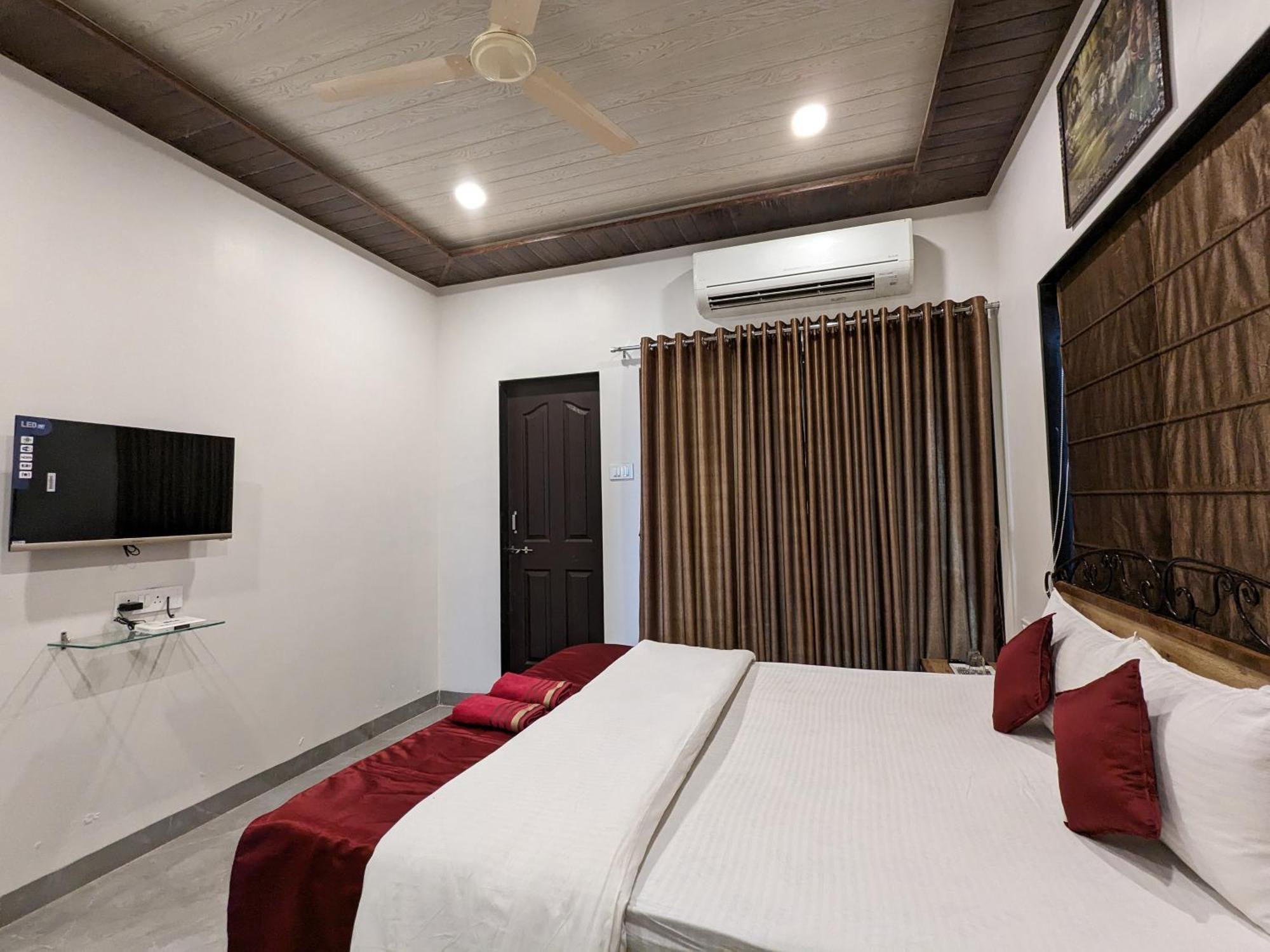 And Samarth Palace Panchgani