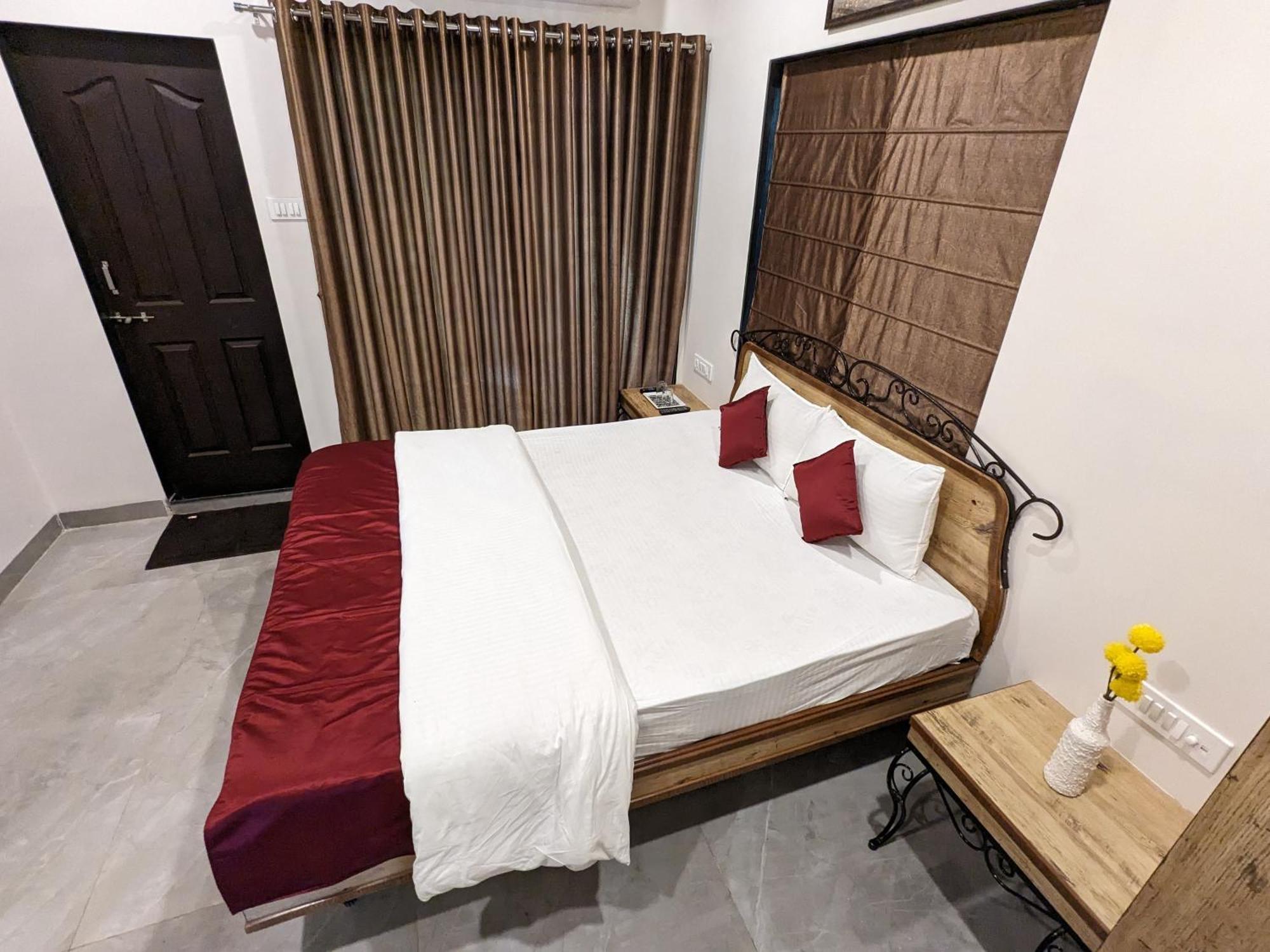 And Samarth Palace Hotel 3*