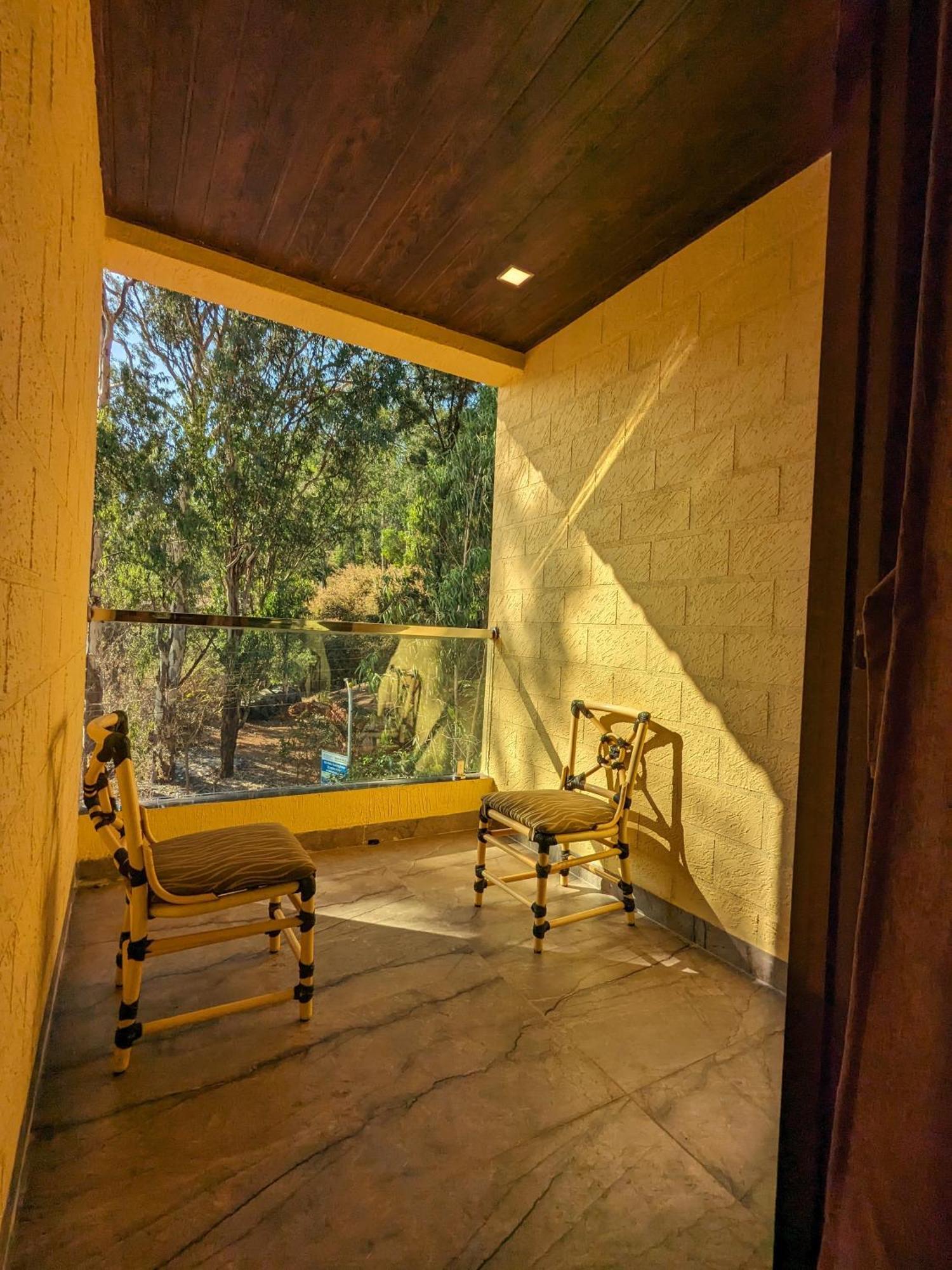 And Samarth Palace 3*