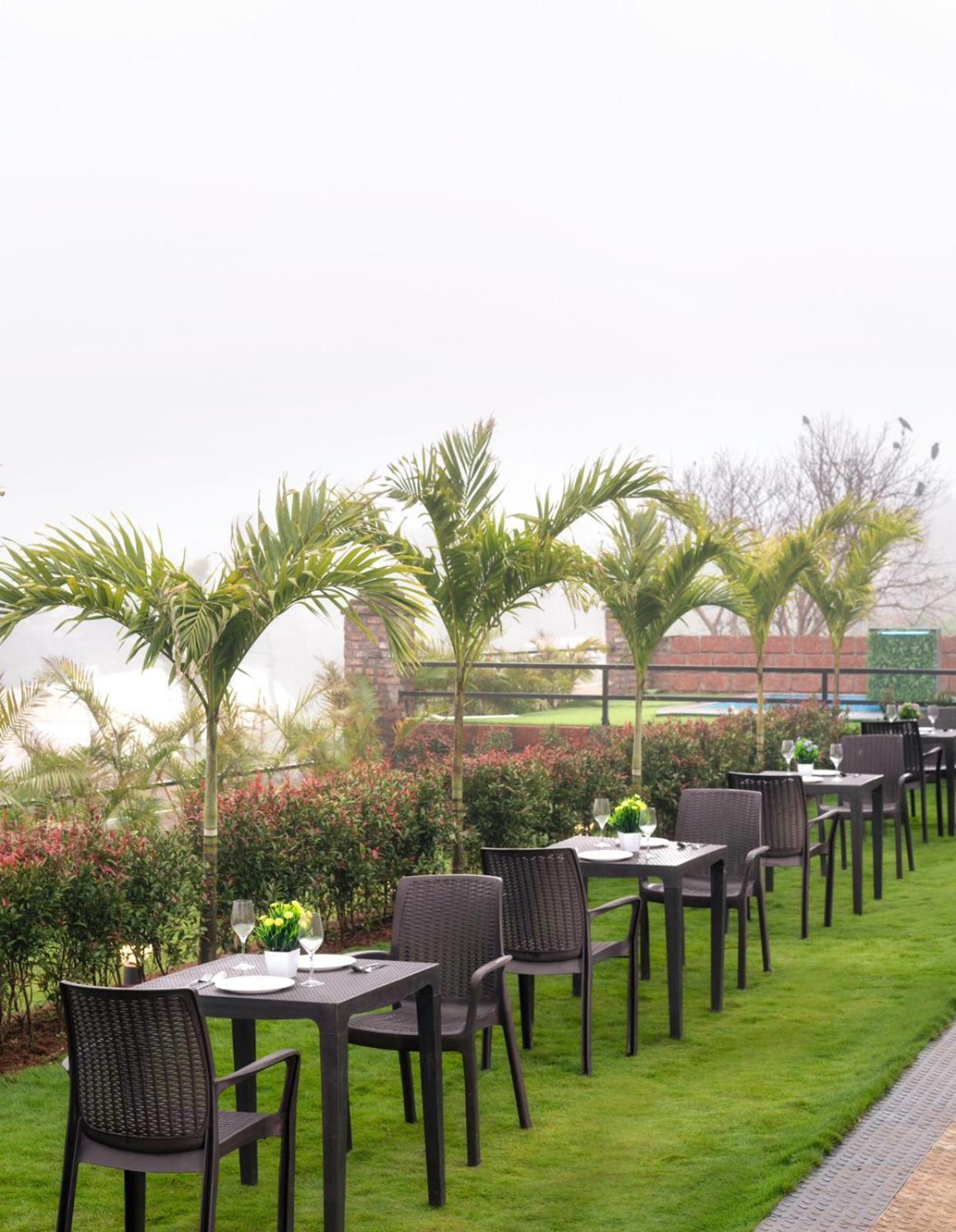 Shivanya Palace- A Purple Mansion 7bhk Panchgani