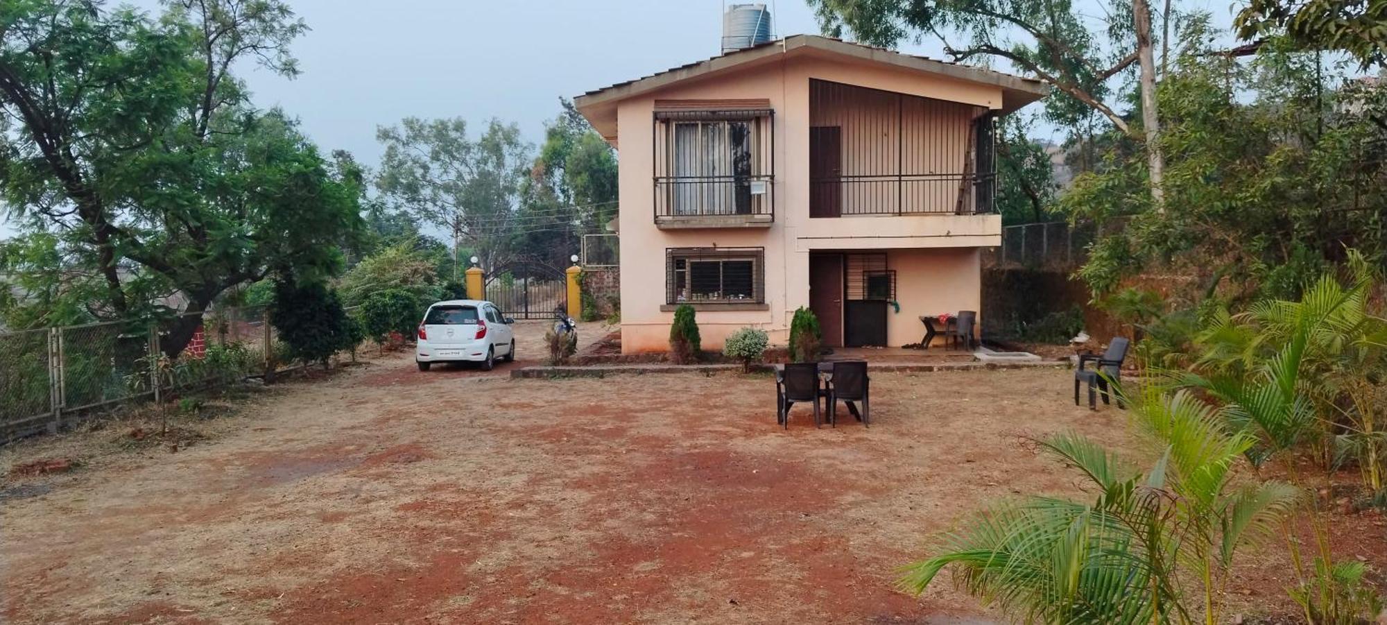 Country house Shrihari *