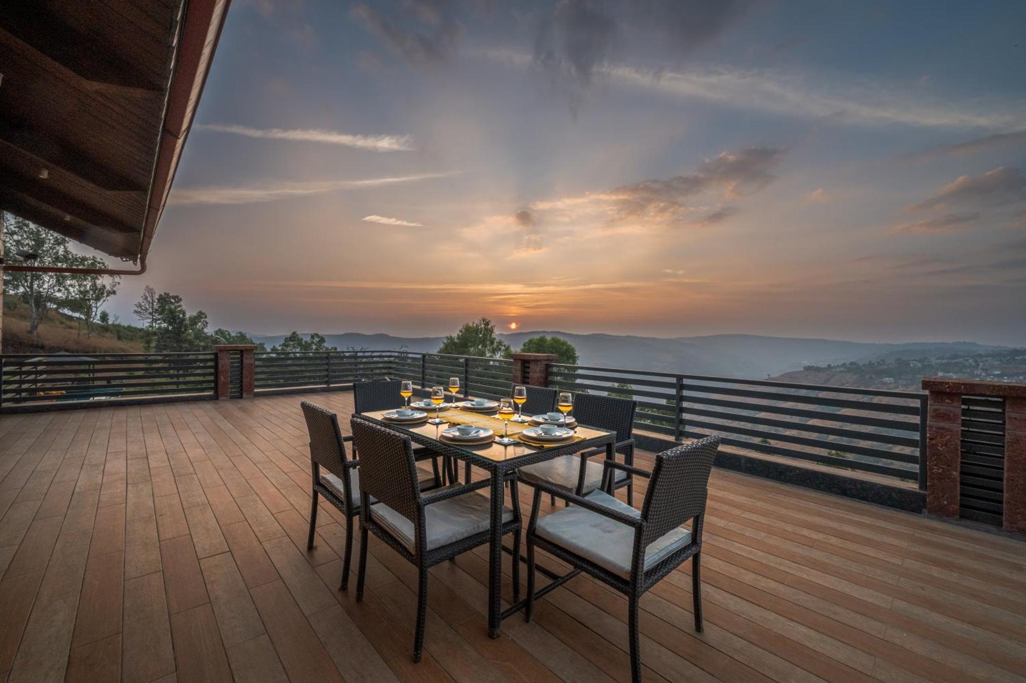 Saffronstays The Whistling Thrush Villa *