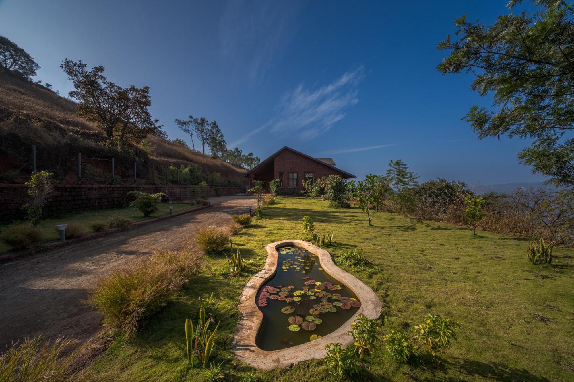 Saffronstays The Whistling Thrush Panchgani
