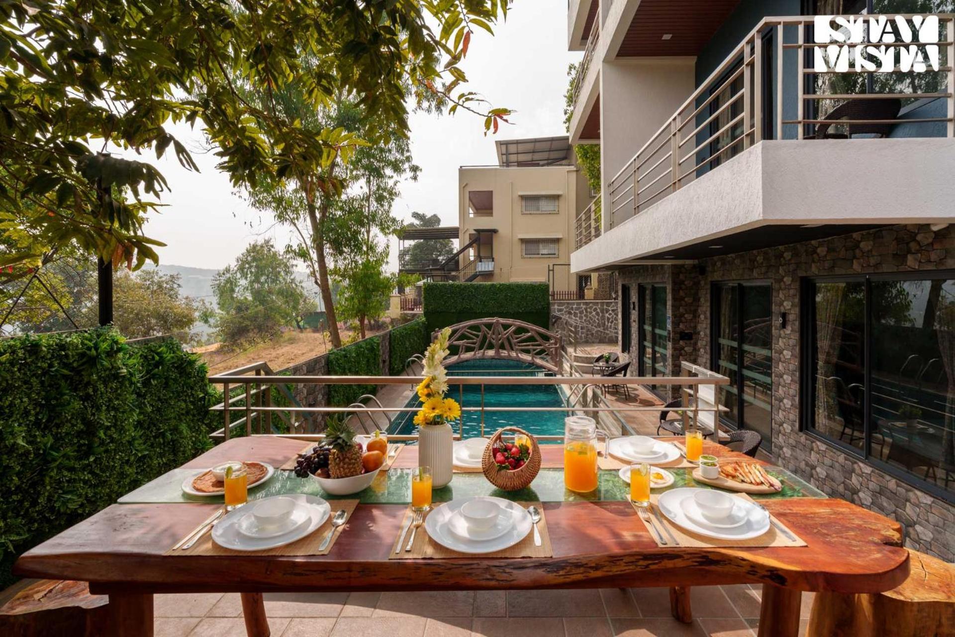 Villa Stayvista's Sunflower - Mountain-view Retreat With Pool & Games Panchgani