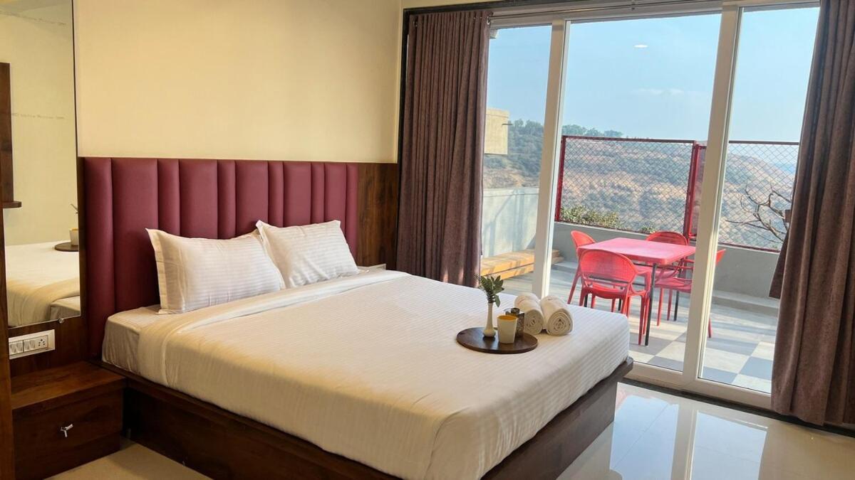2bhk Suite, Views, Ora Vue