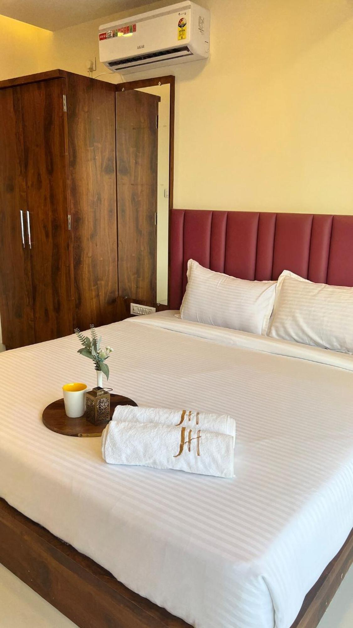 2bhk Suite, Views, Ora Vue Holiday home *