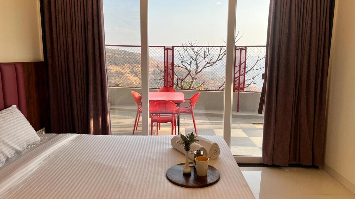 2bhk Suite, Views, Ora Vue * Panchgani