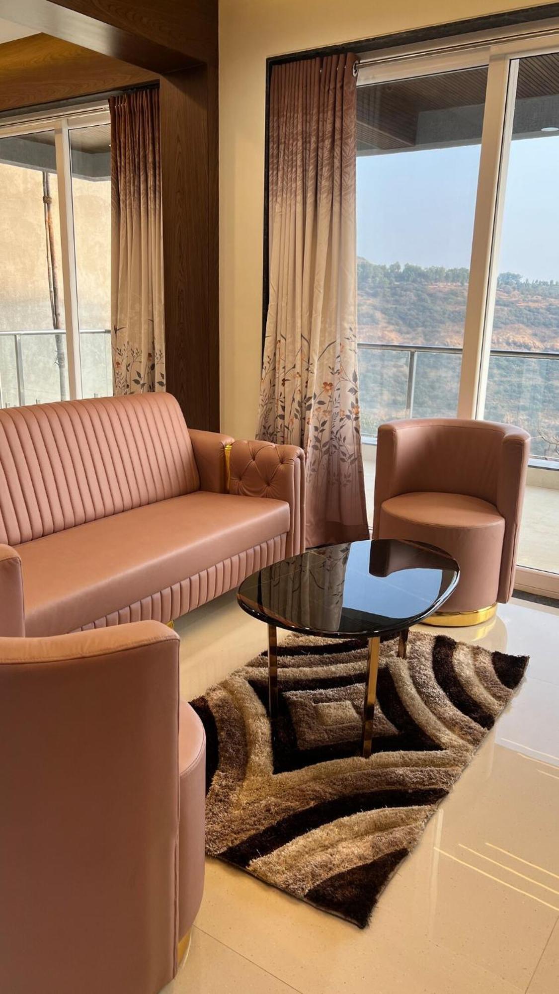 1bhk With Valley View, Ora Vue *