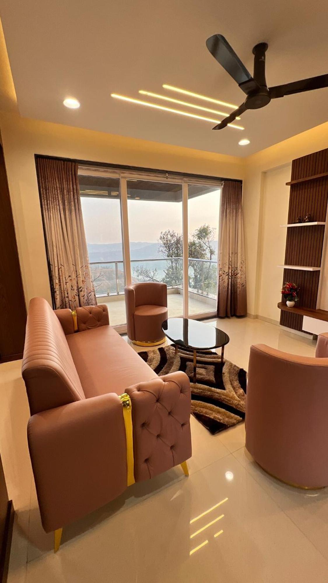 1bhk With Valley View, Ora Vue