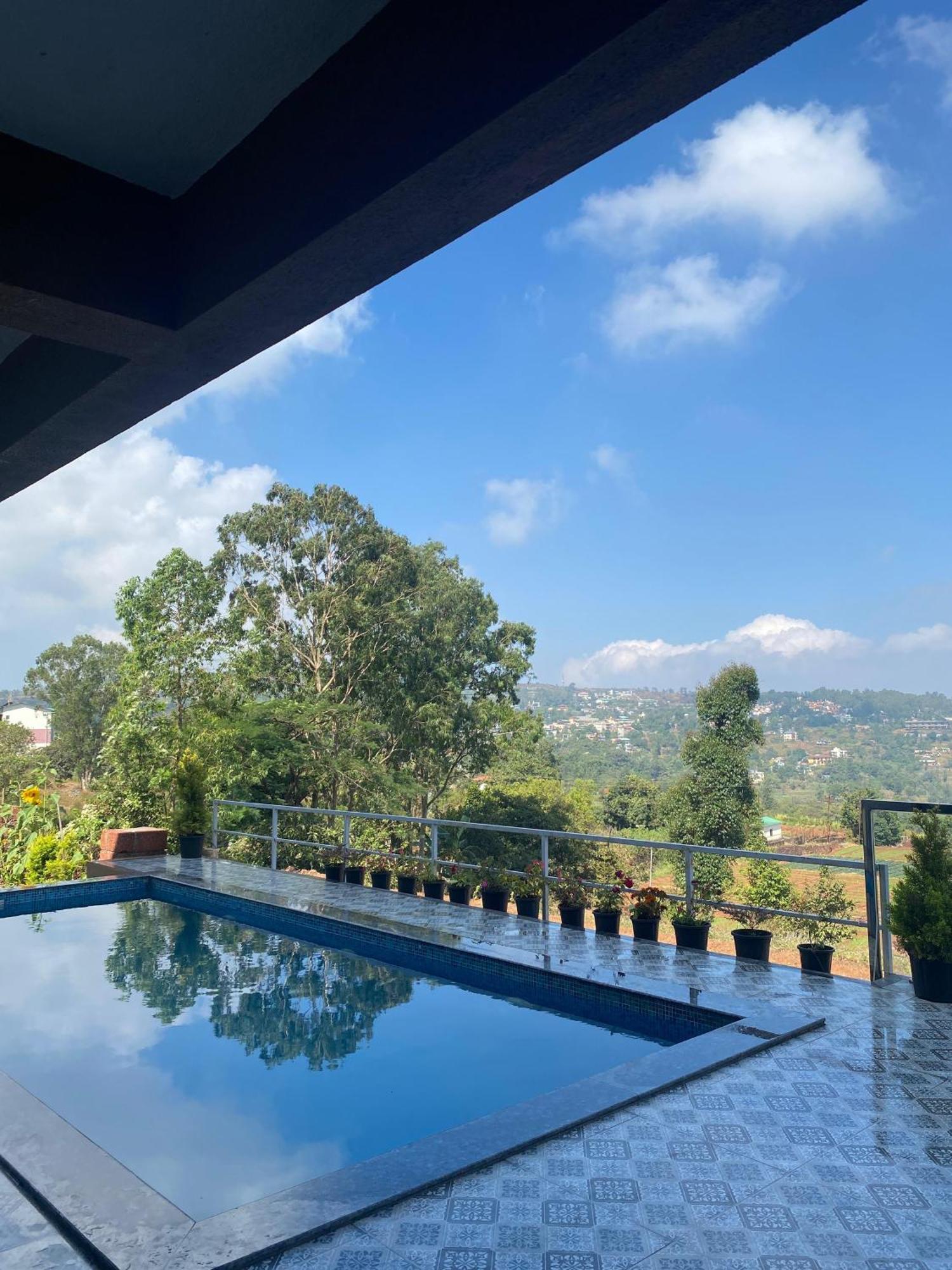Villa Neelachal By Rootstays