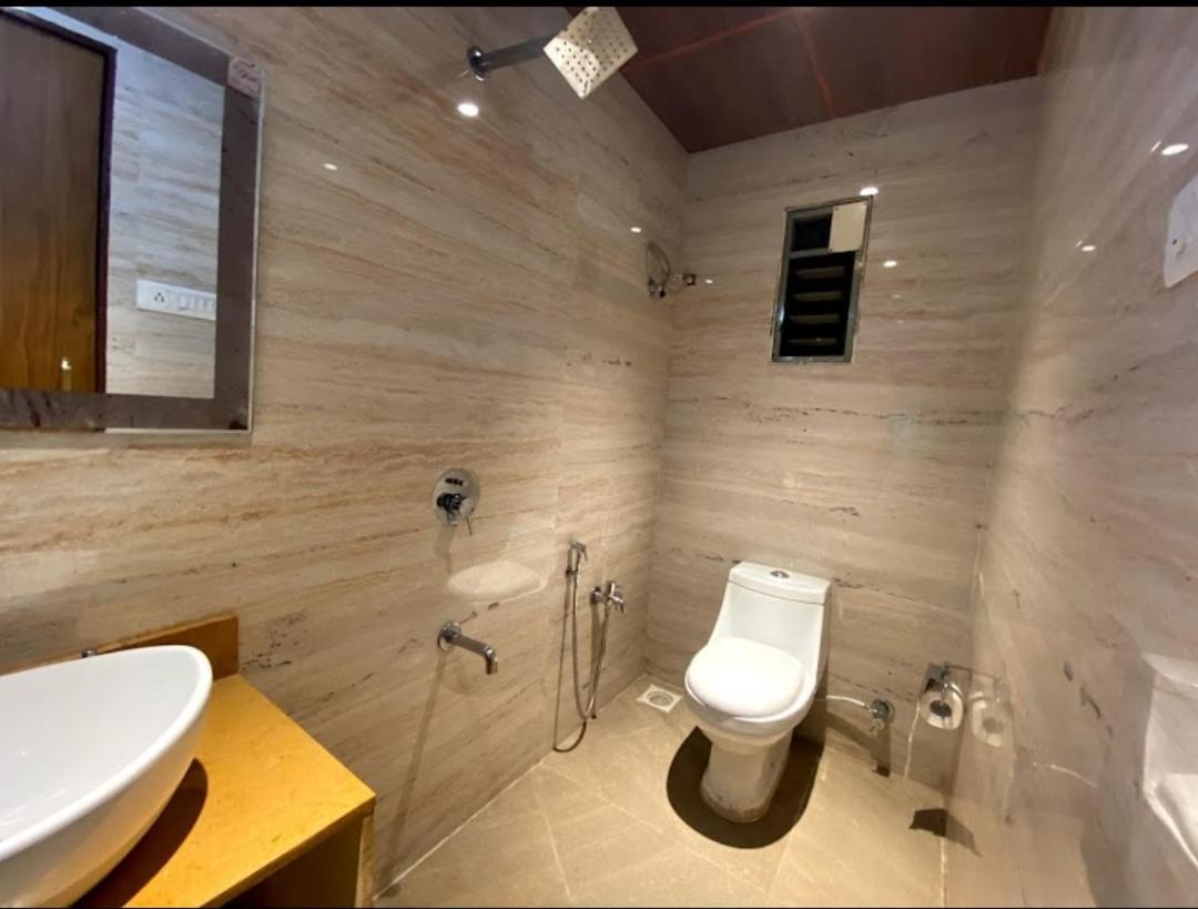 Lotus Hotel 4*