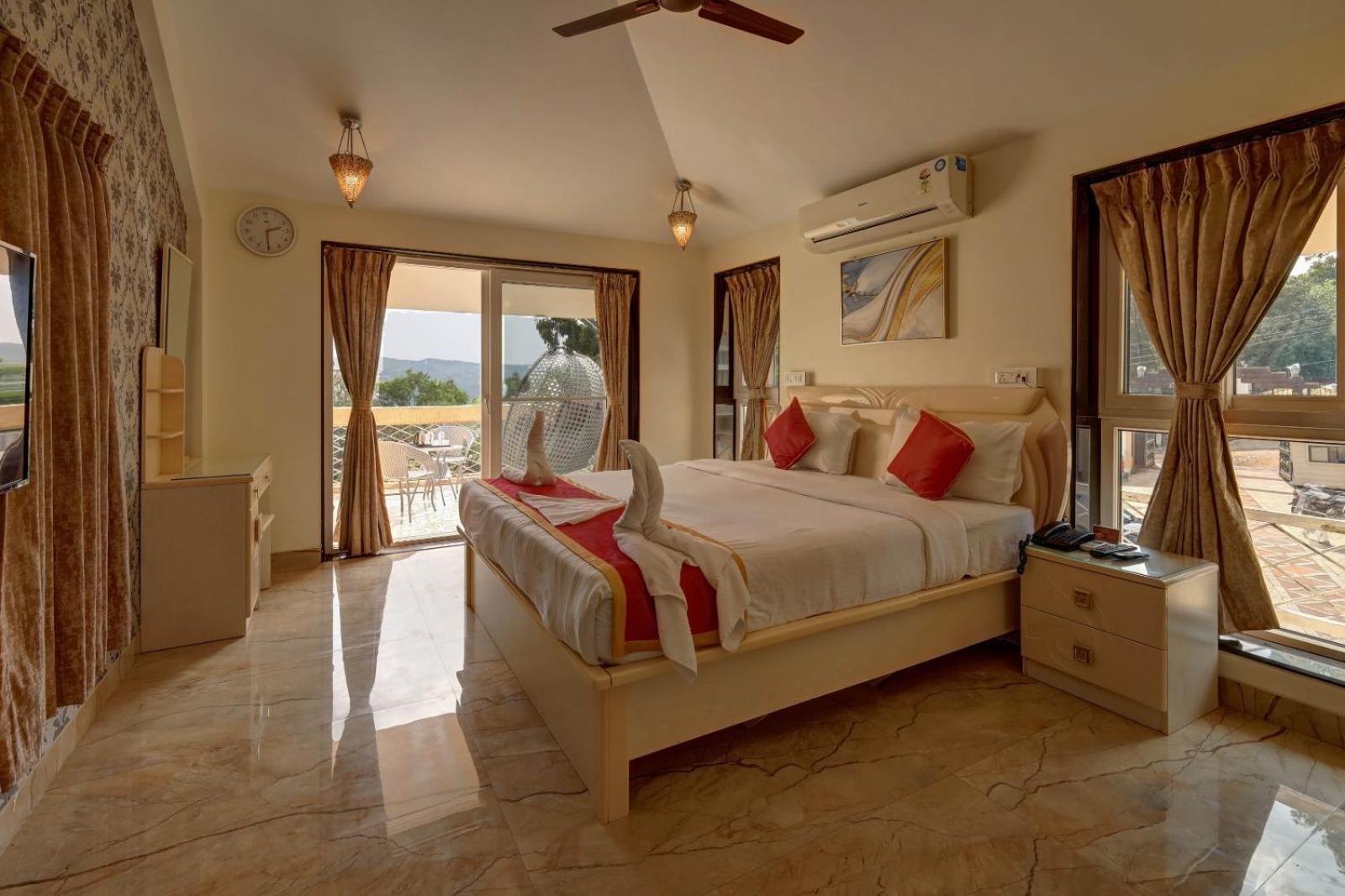 Casa Majestic & , Panchgani
