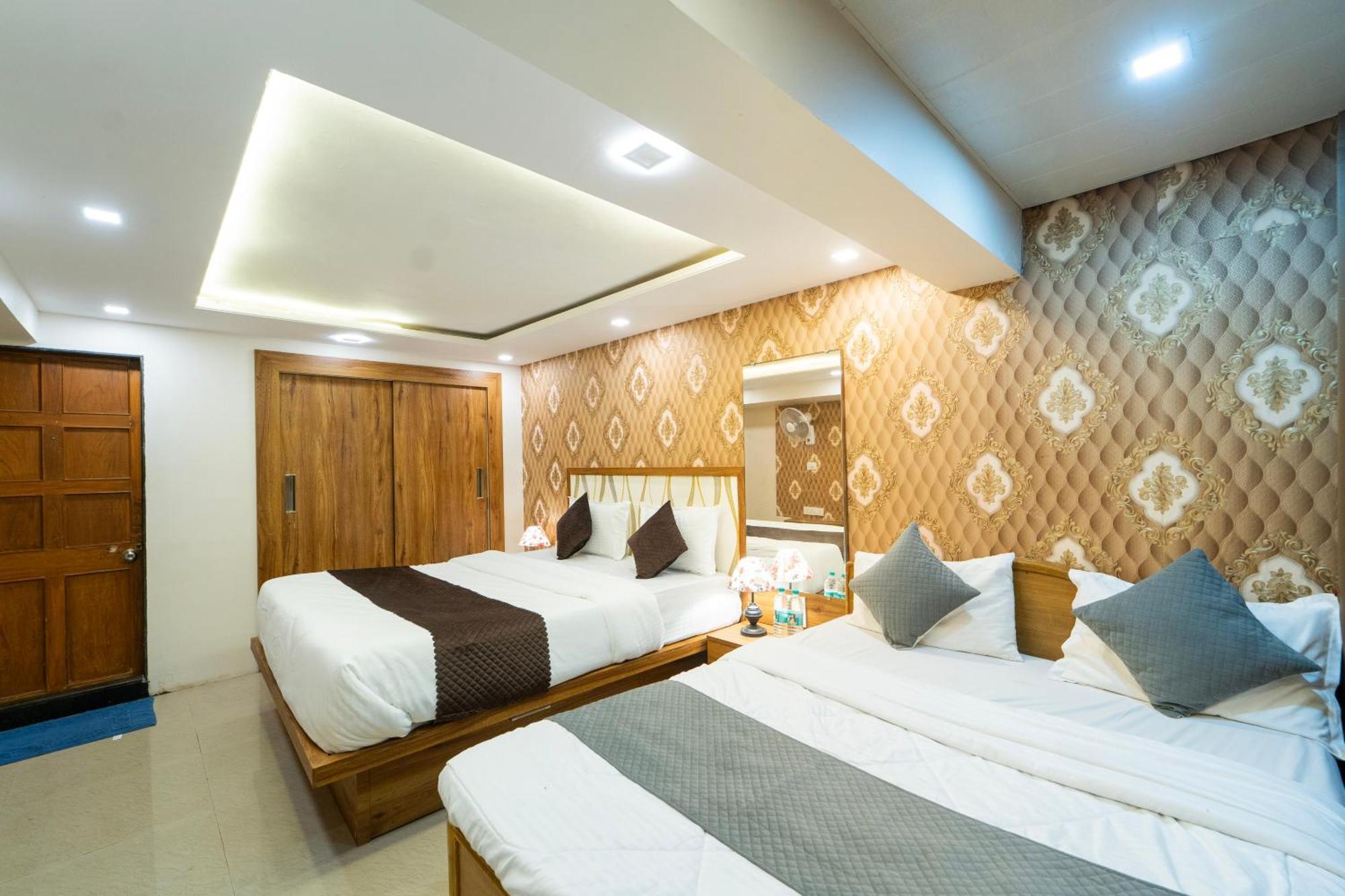 The Exotic With Swimming Pool Holiday home