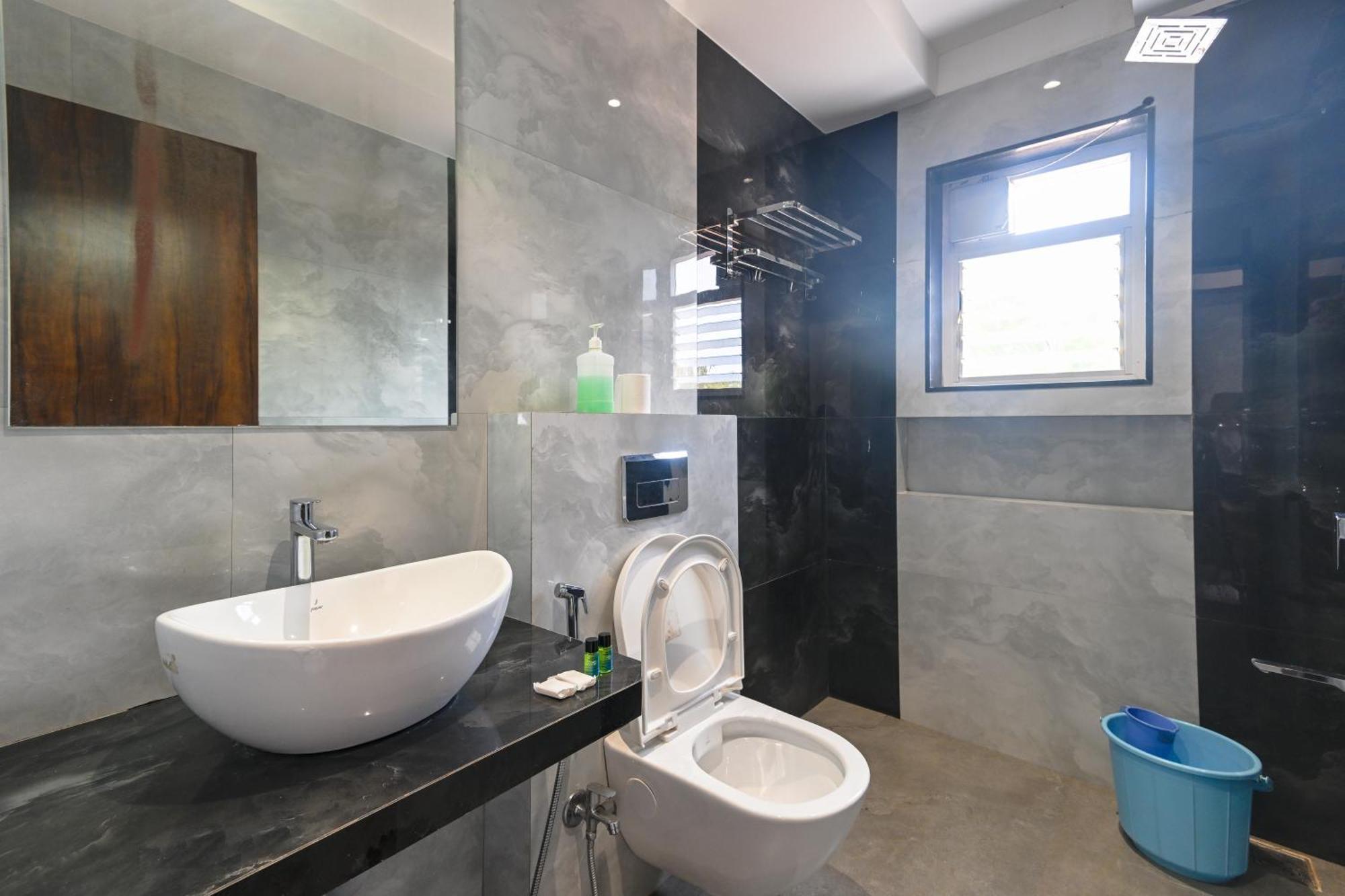 Forest Breeze Hotel 3*