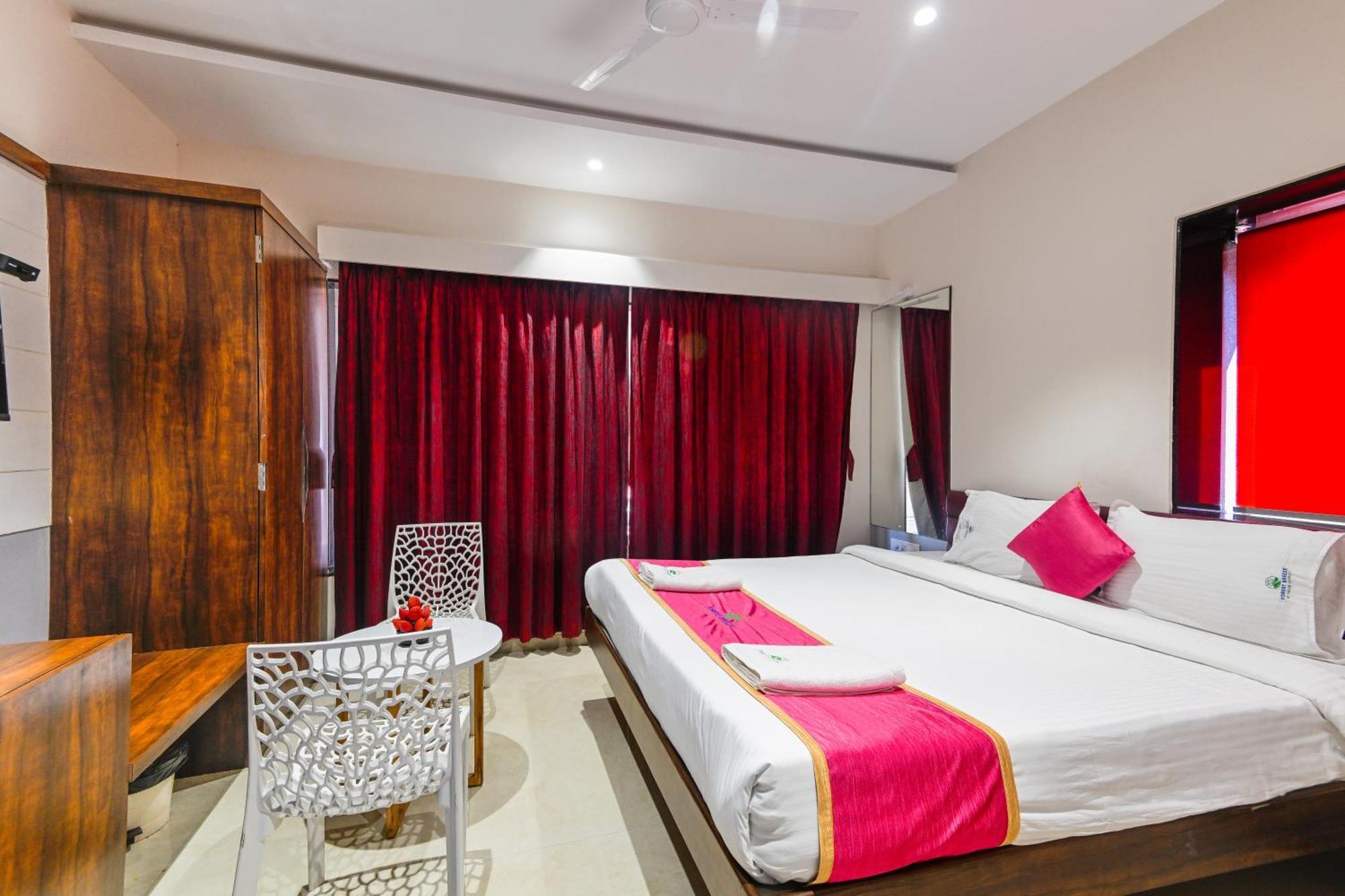 Hotel Forest Breeze