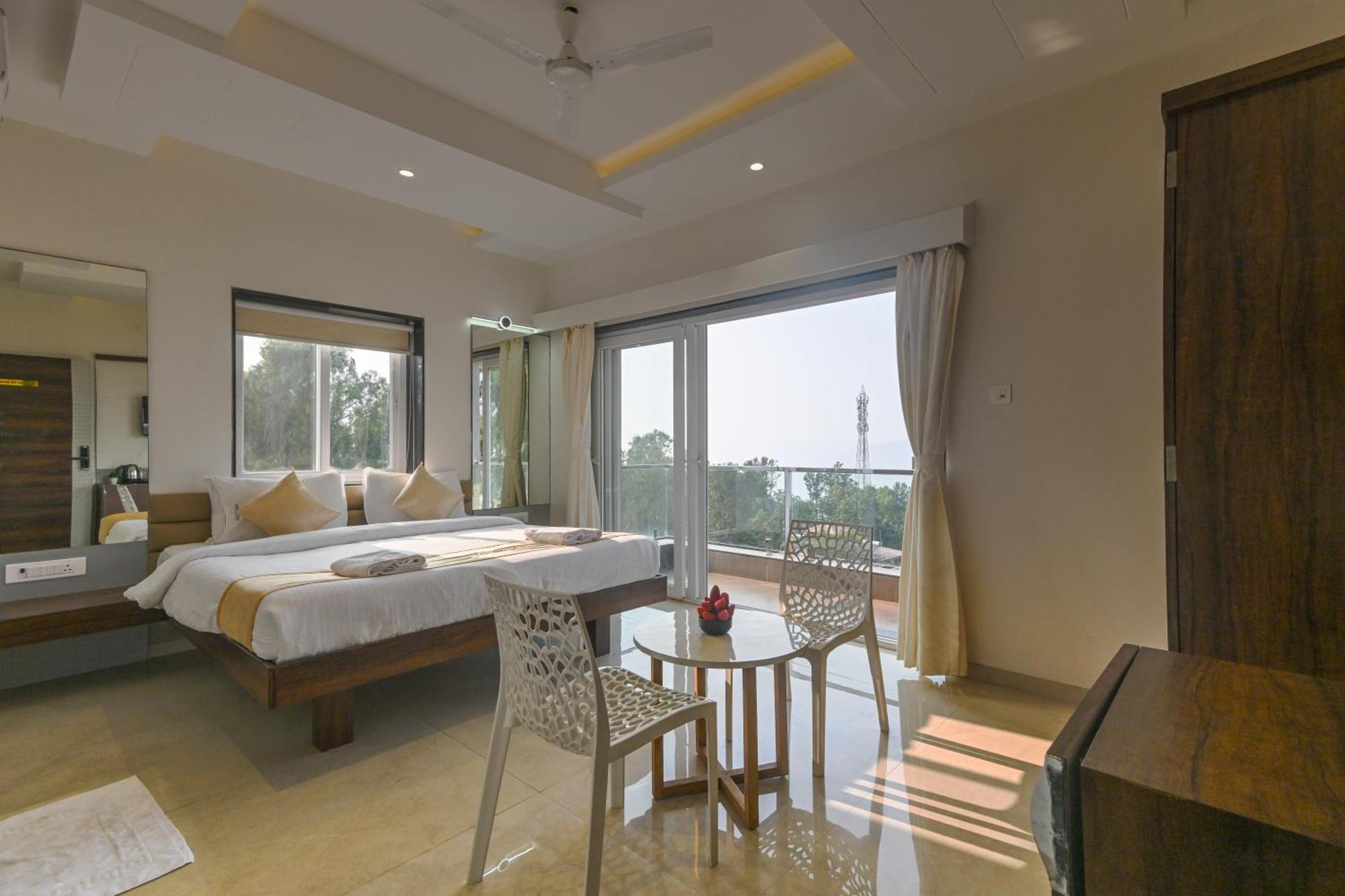 Hotel Forest Breeze 3*