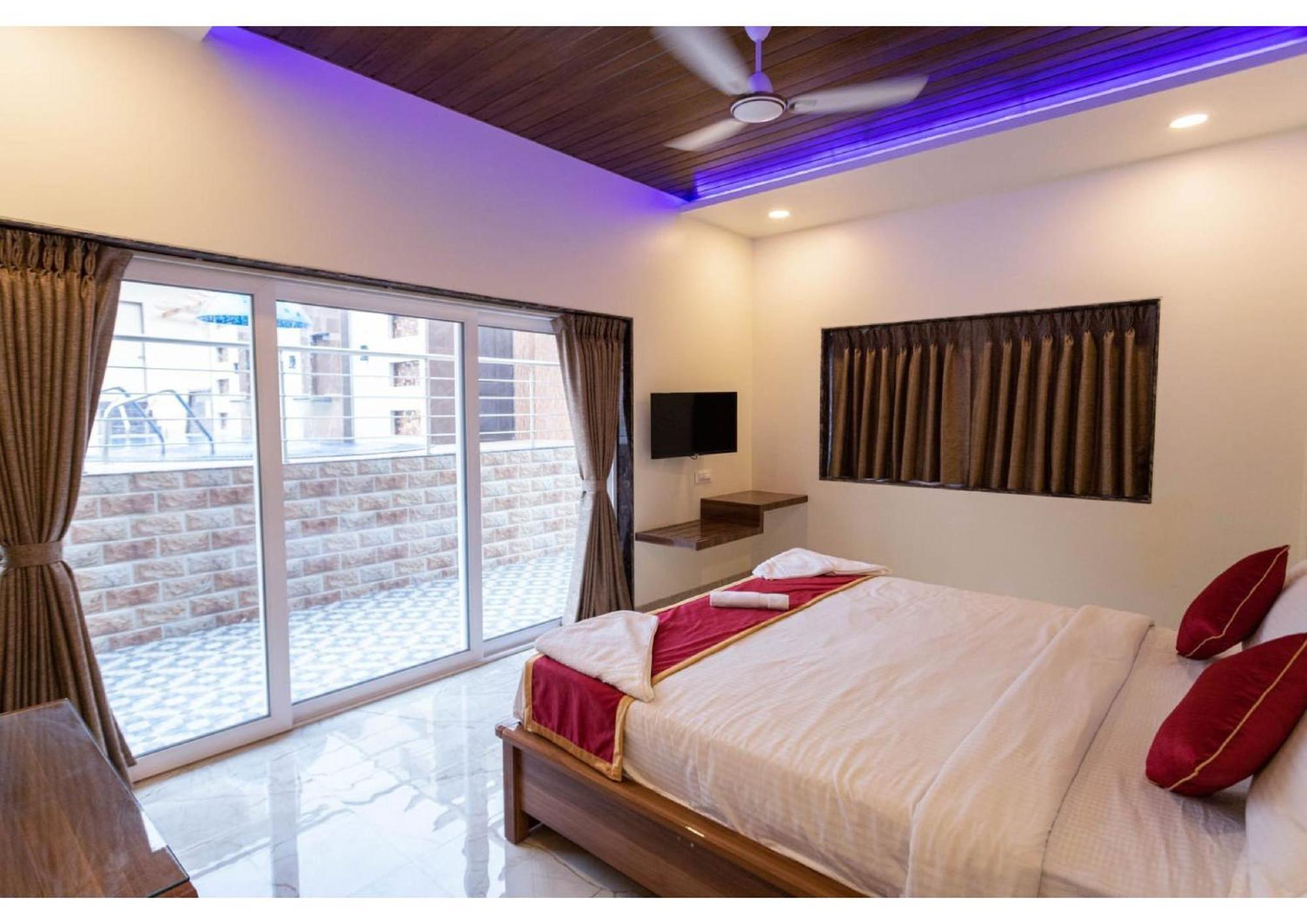 Casa Majestic & , Panchgani