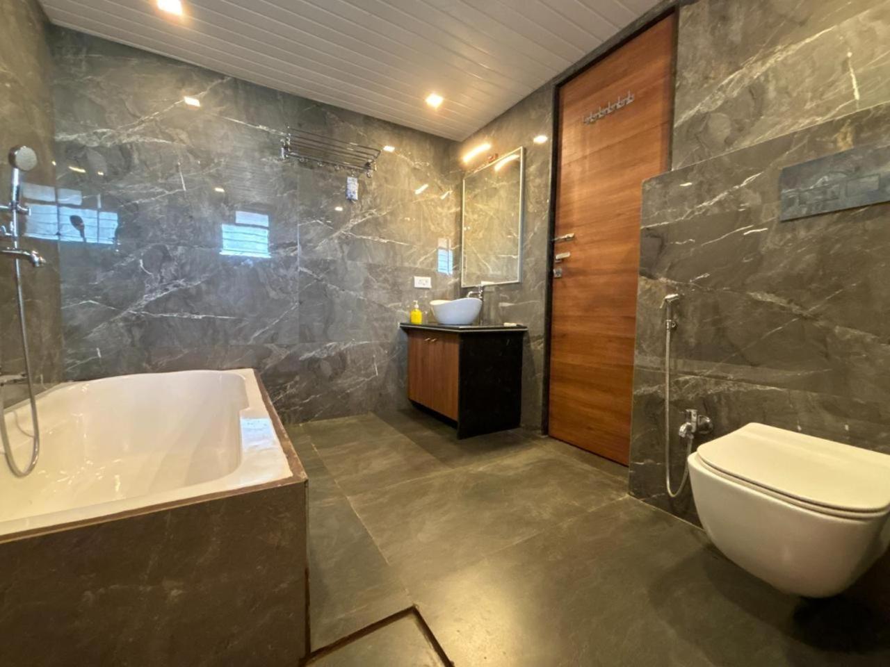 Hillview By 29 Hotel